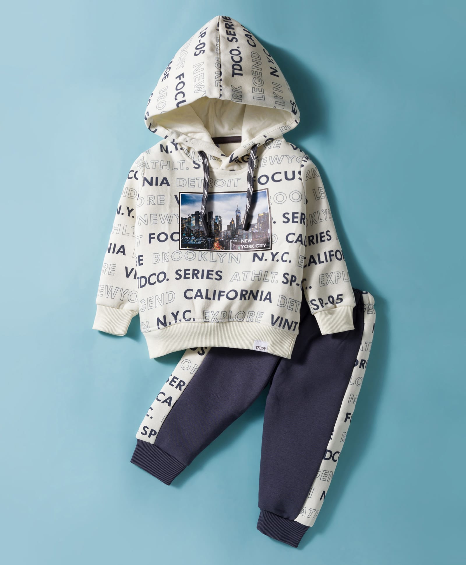 Teddy Fleece Knit Full Sleeves Hooded Winter Wear Suit Set With Kangaroo Pockets & California Text Print - Beige-picture-17