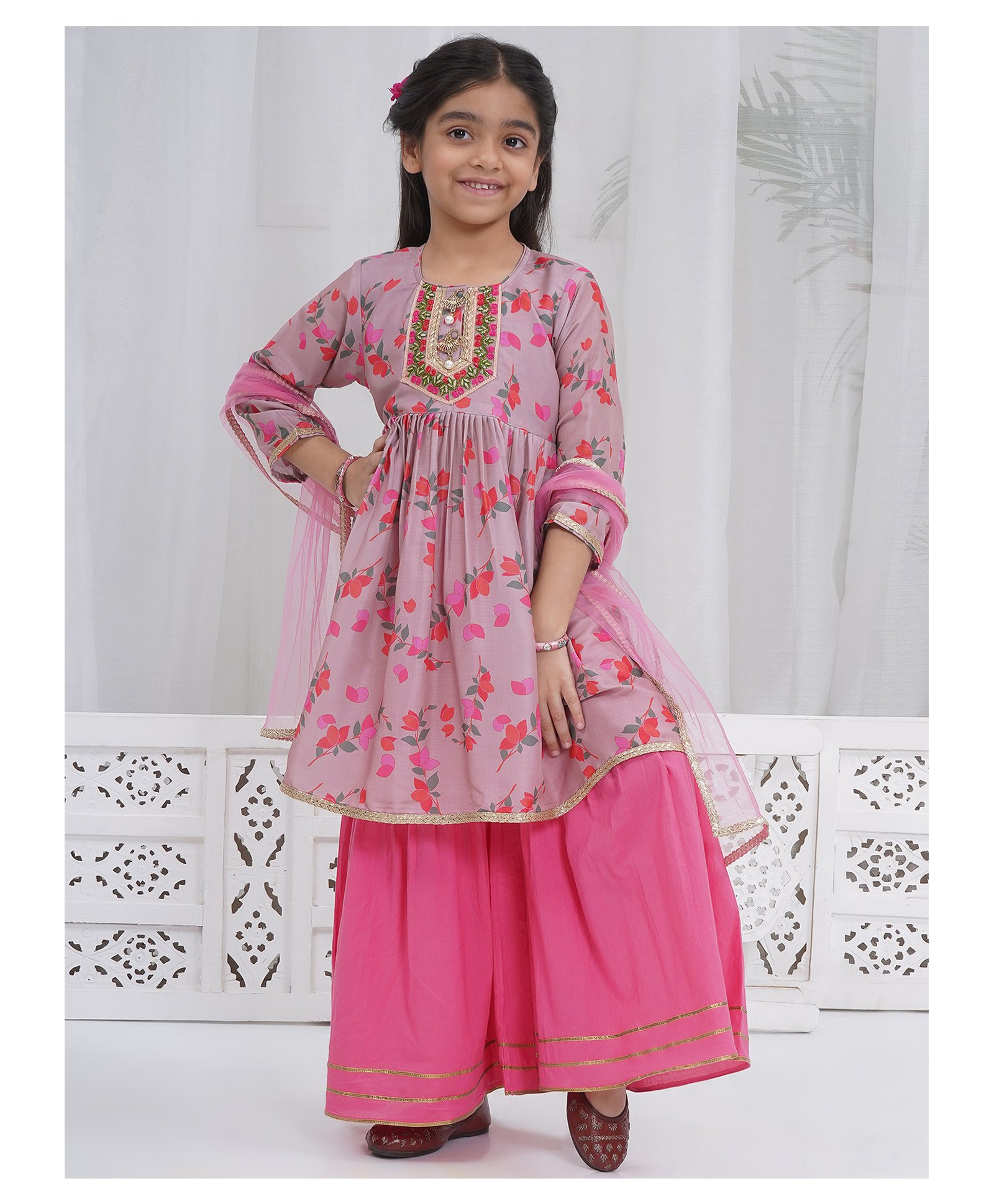 Little Bansi Muslin Woven Three Fourth Sleeves Leaves Printed Gota Lace Embellished Kurta Sharara With Dupatta Set - Dusly Rose-picture-13