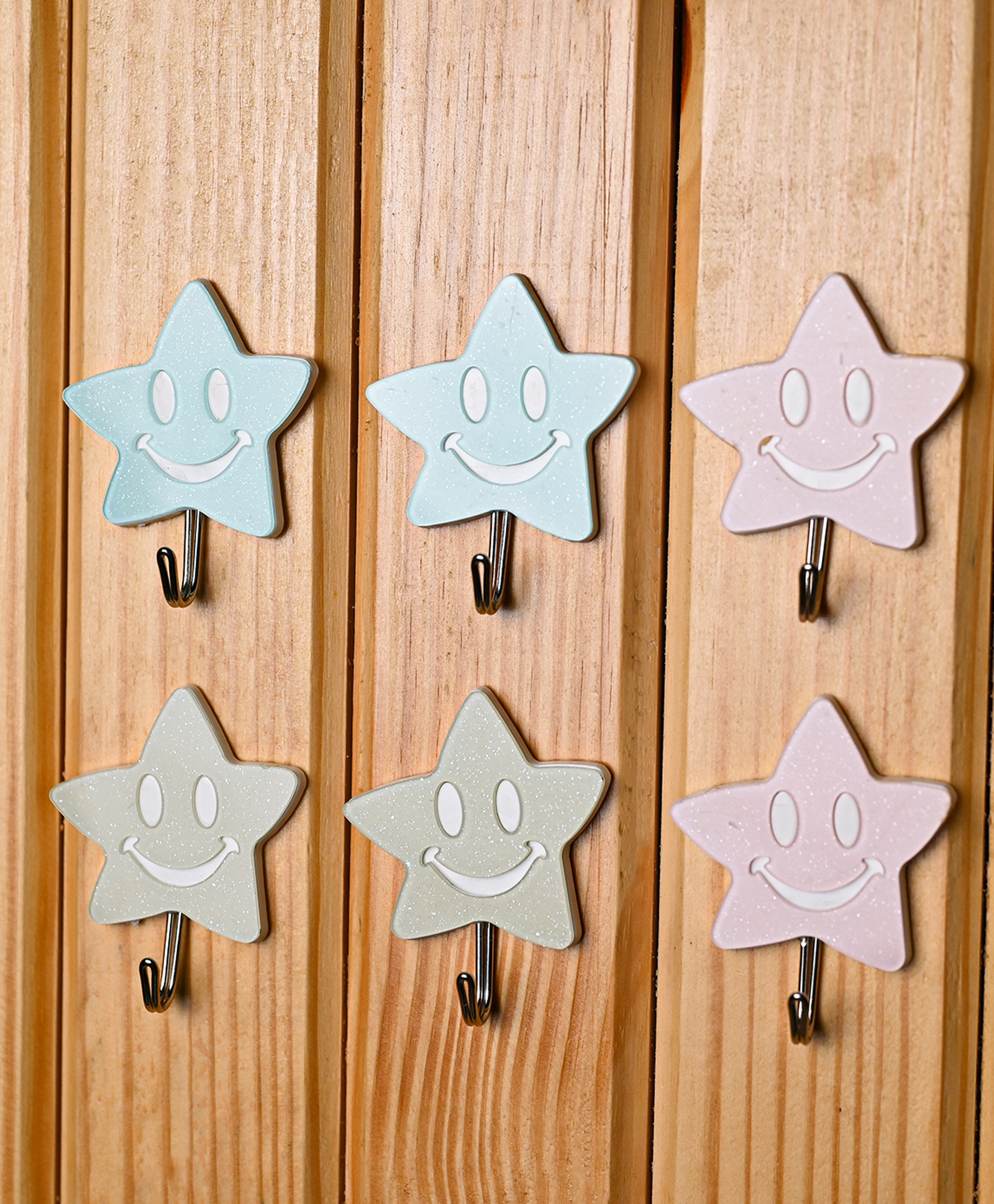voncasa Von Casa Sticky Hook Set (2 pcs x 3 Sets) ,Star Shape ,Multicolour ,Glossy Finish-picture-27