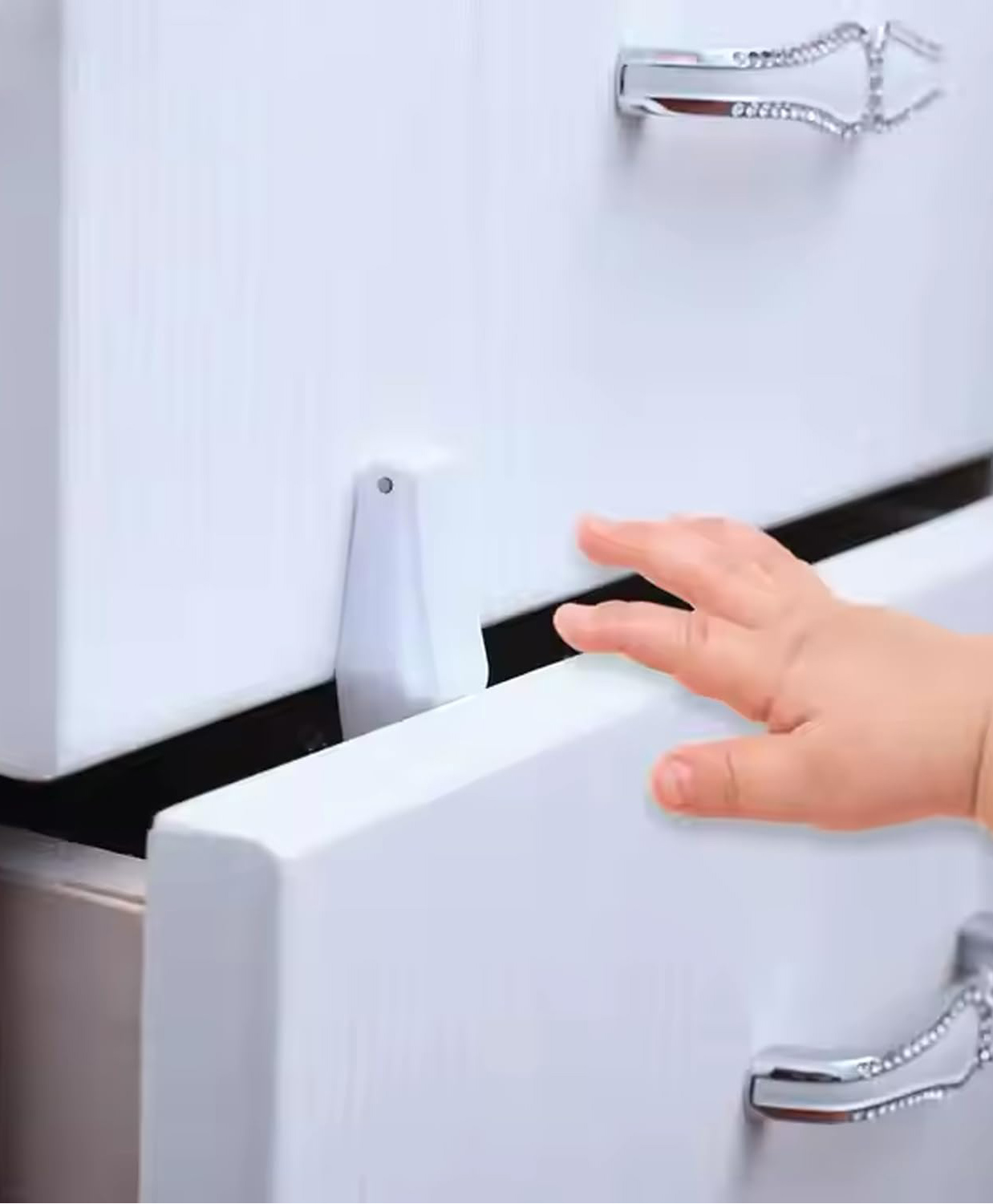 Safe-O-Kid Finger Injury Safety - Reliable Auto Mechanism Drawer Door Guard/Locks for Baby- Pack of 2, White-picture-22