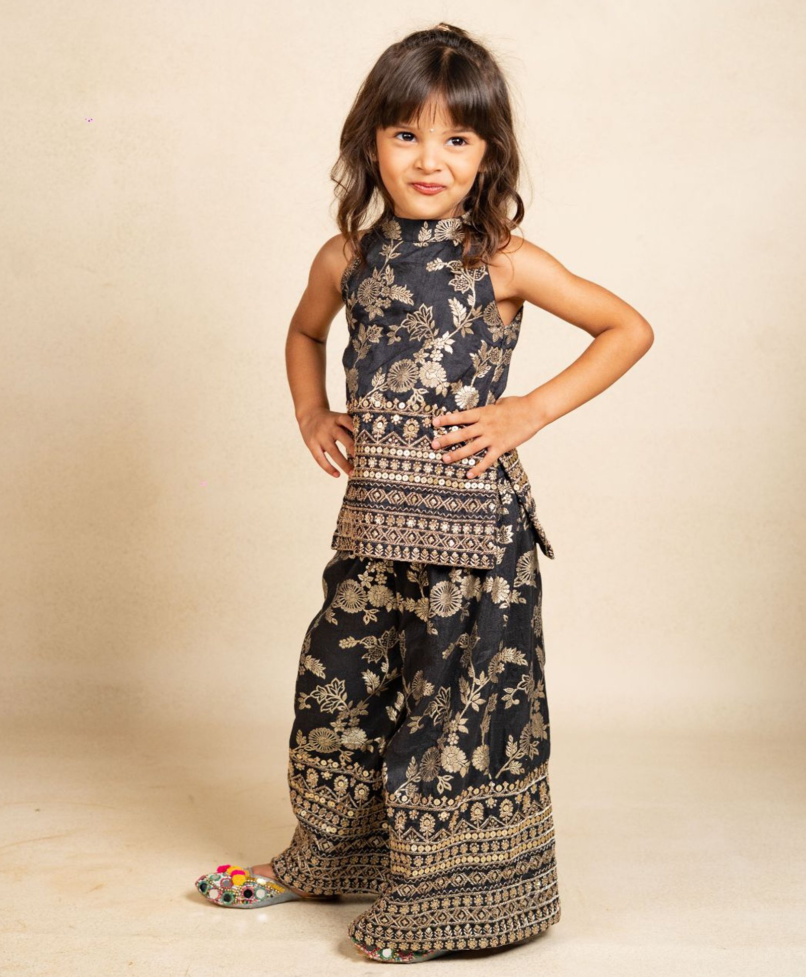 Jilmil Silk Woven Sleeveless Floral Foil Printed Sequins Embellished Short Kurti & Coordinating Palazzo Set - Black-picture-10