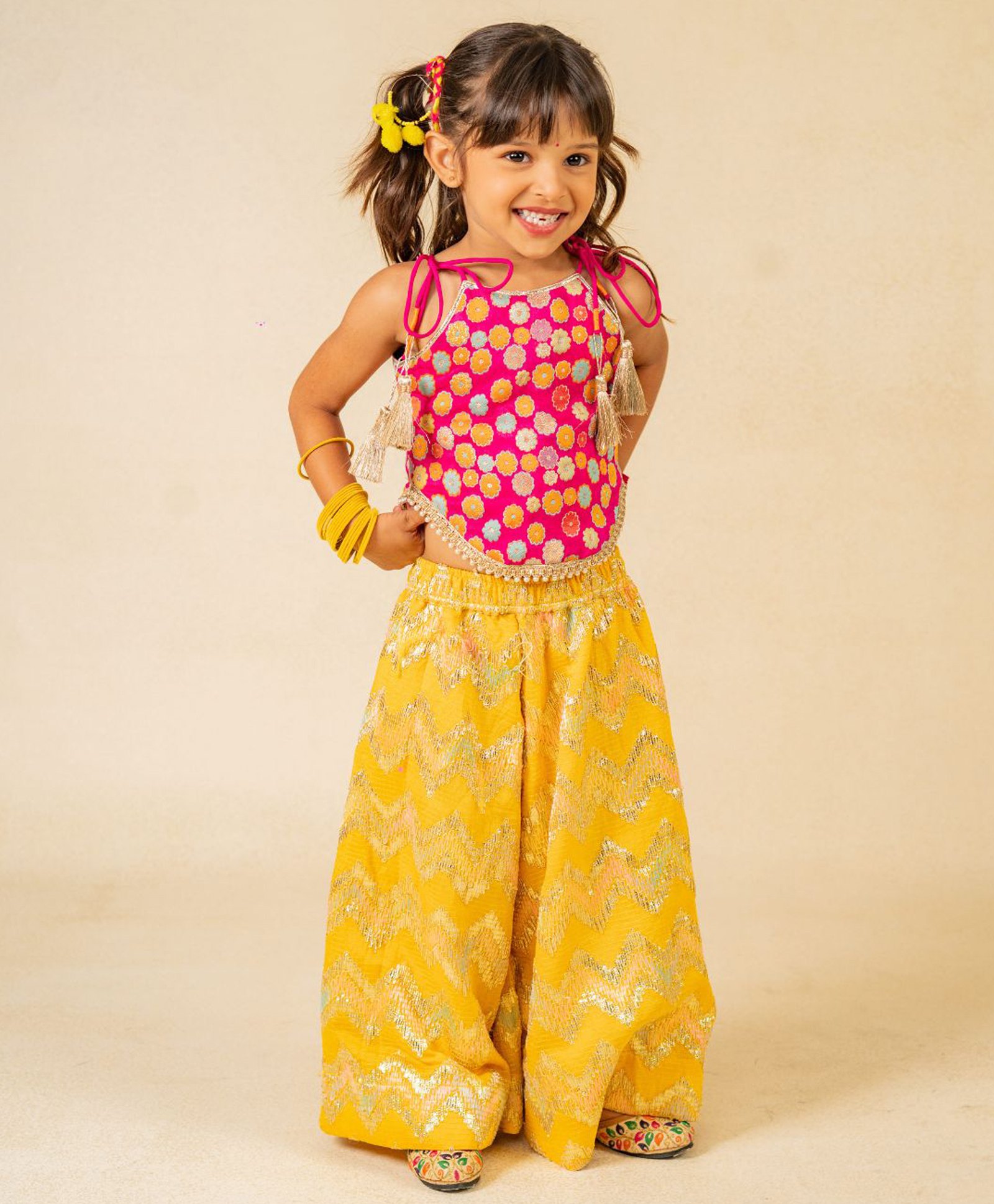 Jilmil Brocade Woven Sleeveless Floral Printed Chevron Embroidered Top & Palazzo Set - Pink-image-11
