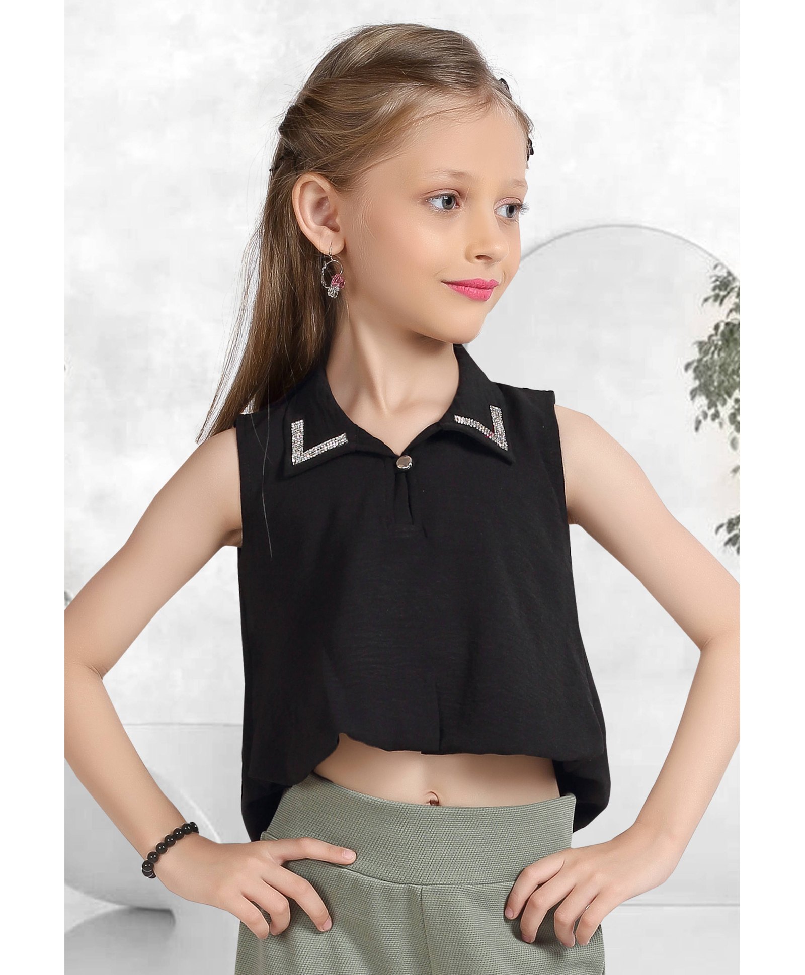 Lei-Chie Woven Sleeveless Stones Embellished Crop Top - Black-picture-22