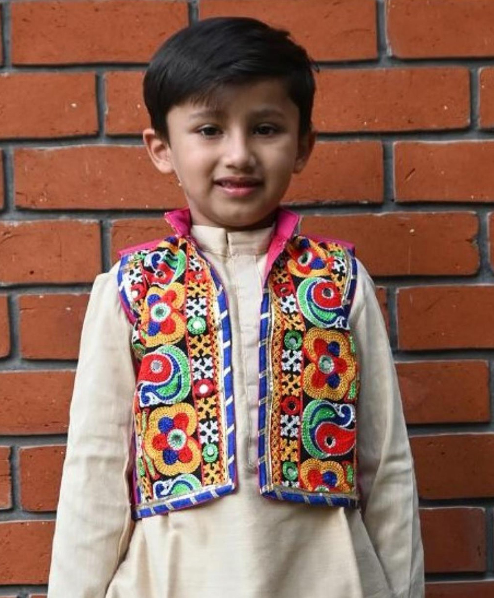 Aglare Cotton Woven Navratri Theme Sleeveless Floral Embroidered Jacket - Purple