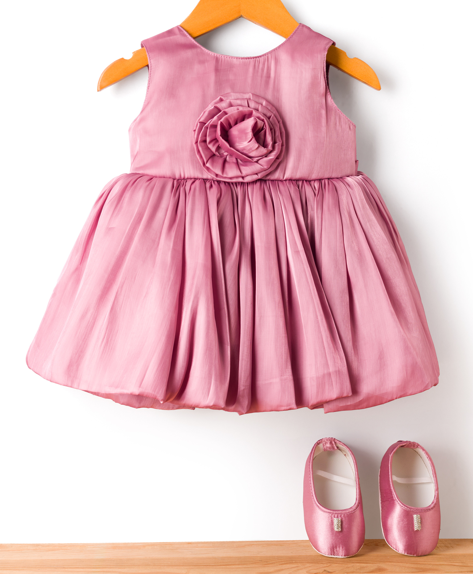 Bluebell Tissue Woven Sleeveless Party Frock With Floral Applique & Booties - Pink-image-49