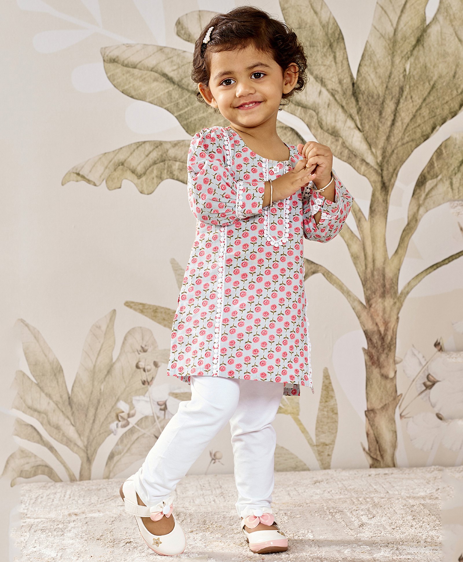 Vastramay Cotton Woven Three Fourth Sleeves Floral Printed Lace Embellished Kurta With Leggings - Aqua Blue-image-45