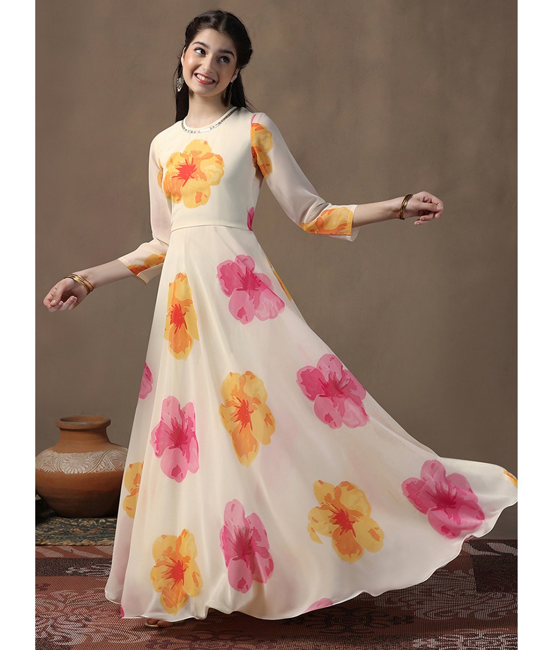 Fashion Dream Georgette Woven Three Fourth Sleeves Floral Printed Dress - Off White-image-11