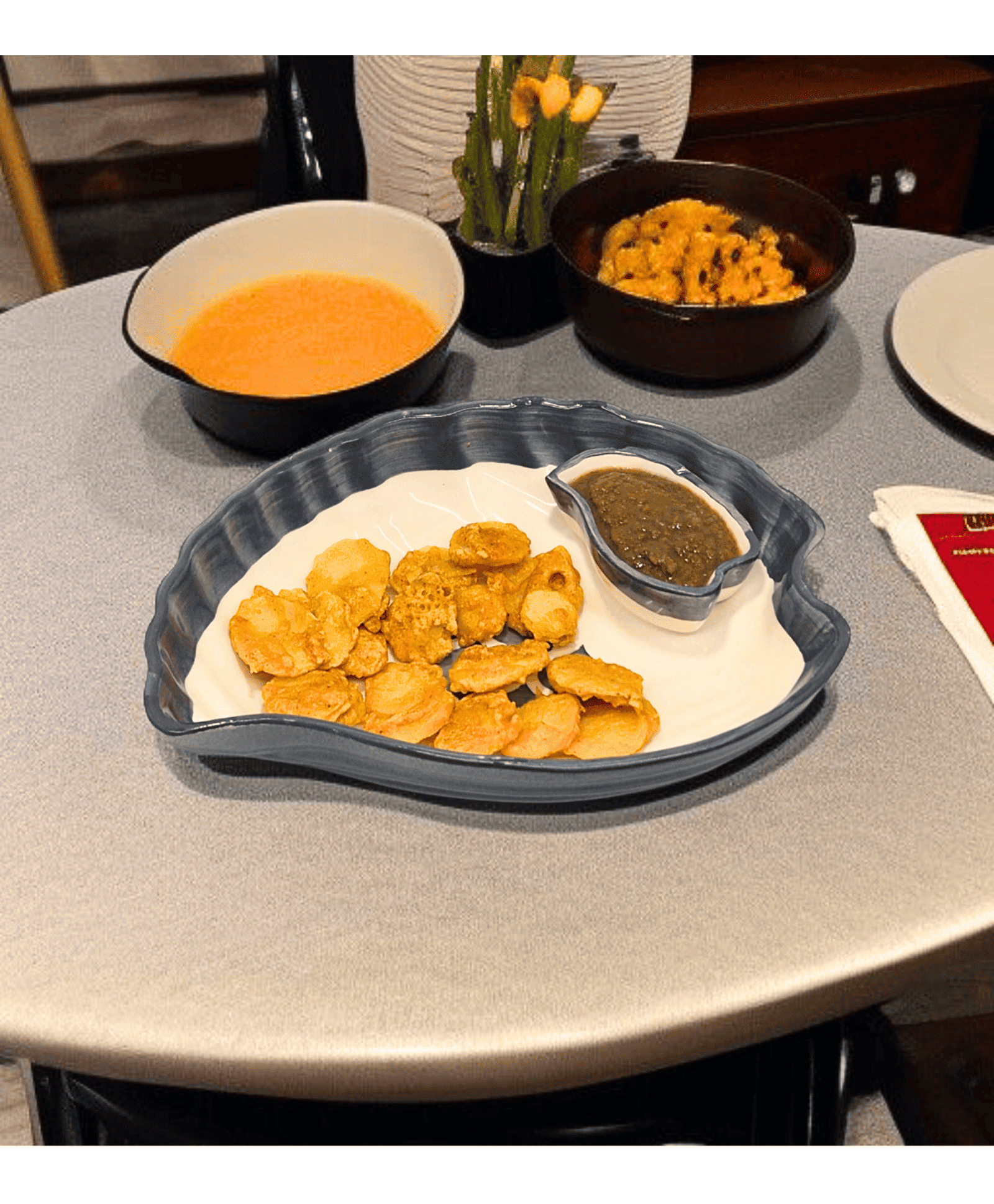 VOIDROP Grey Ceramic Serving Chip and Dip Platter with Fixed Dip Bowl Microwave & Dishwasher Safe Serving Plate for Snacks-image-4