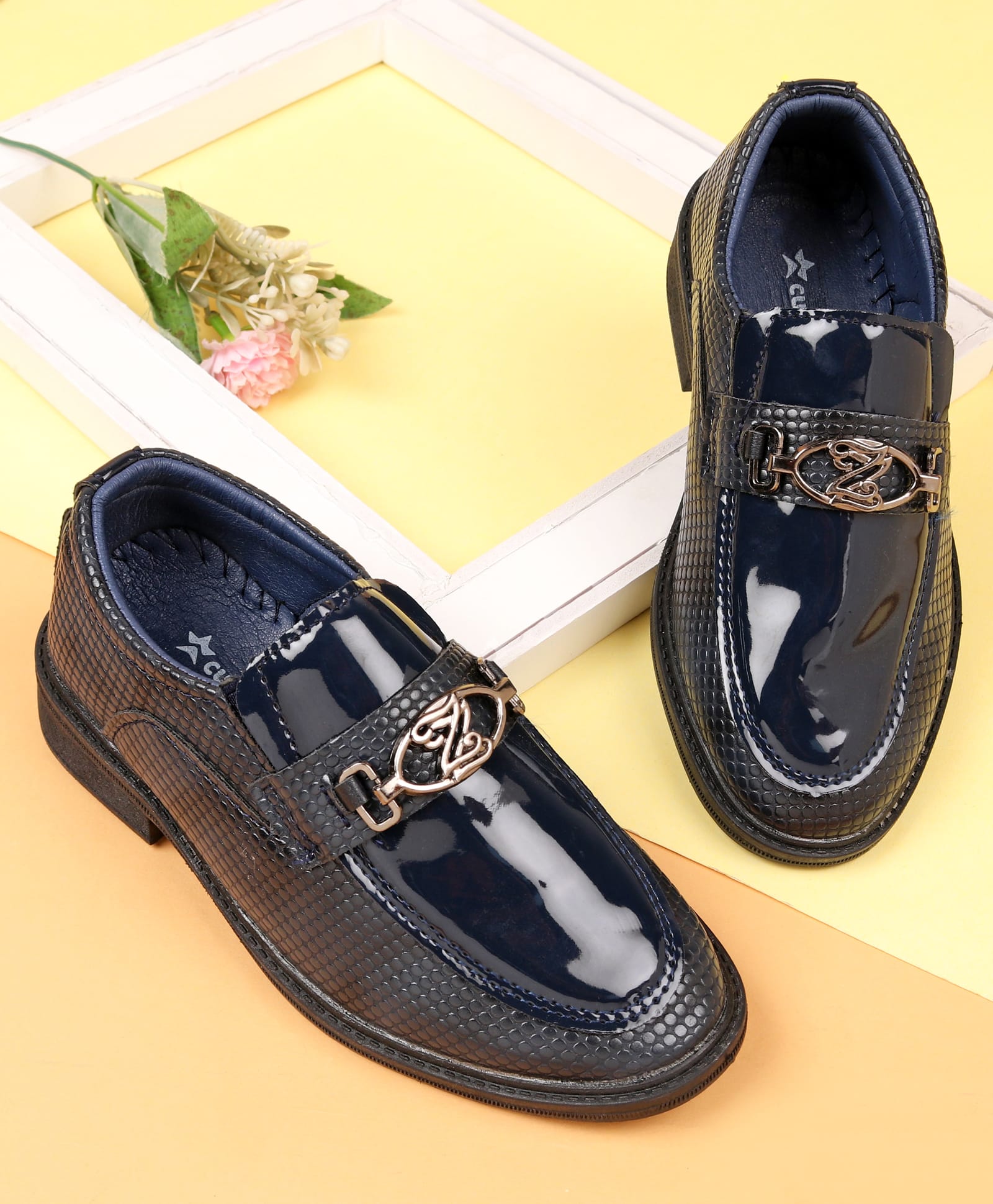 Cute Walk by Babyhug Slip On Solid Oxford Shoes - Navy Blue-picture-21