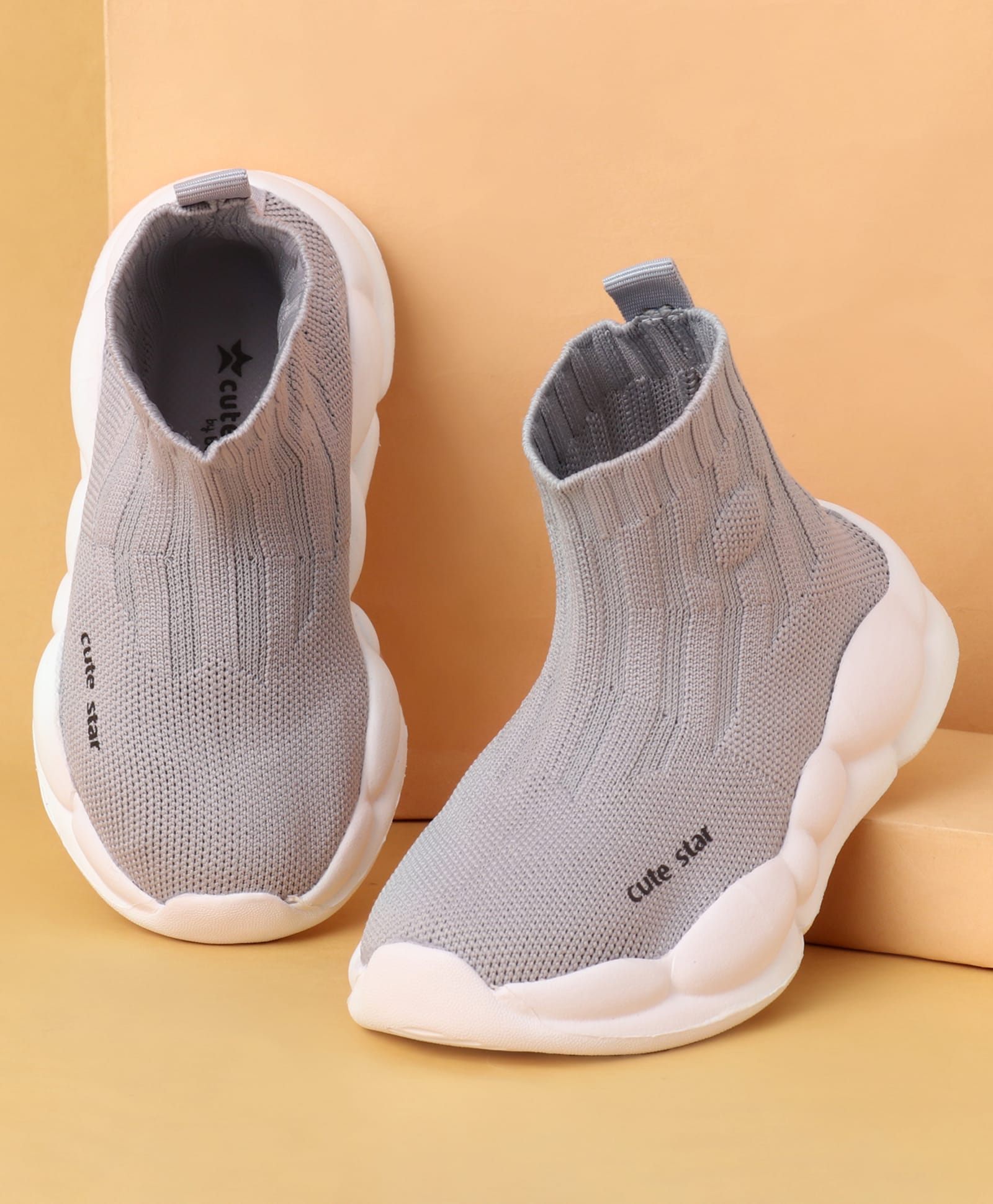 Cute Walk by Babyhug Casual Shoes Solid Color With Logo Print - Grey-image-10