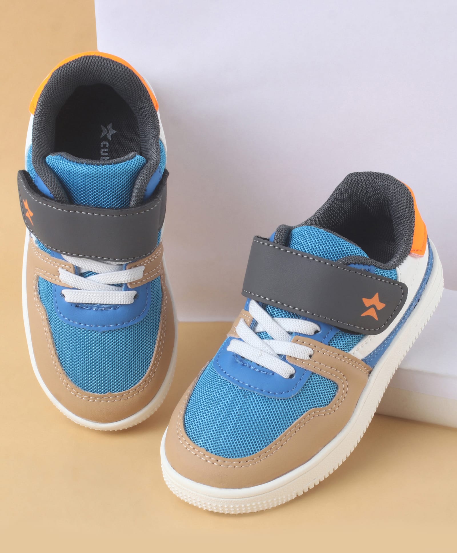 Cute Walk by Babyhug Casual Shoes with Velcro Closure & Lace Detailing - Blue-picture-11