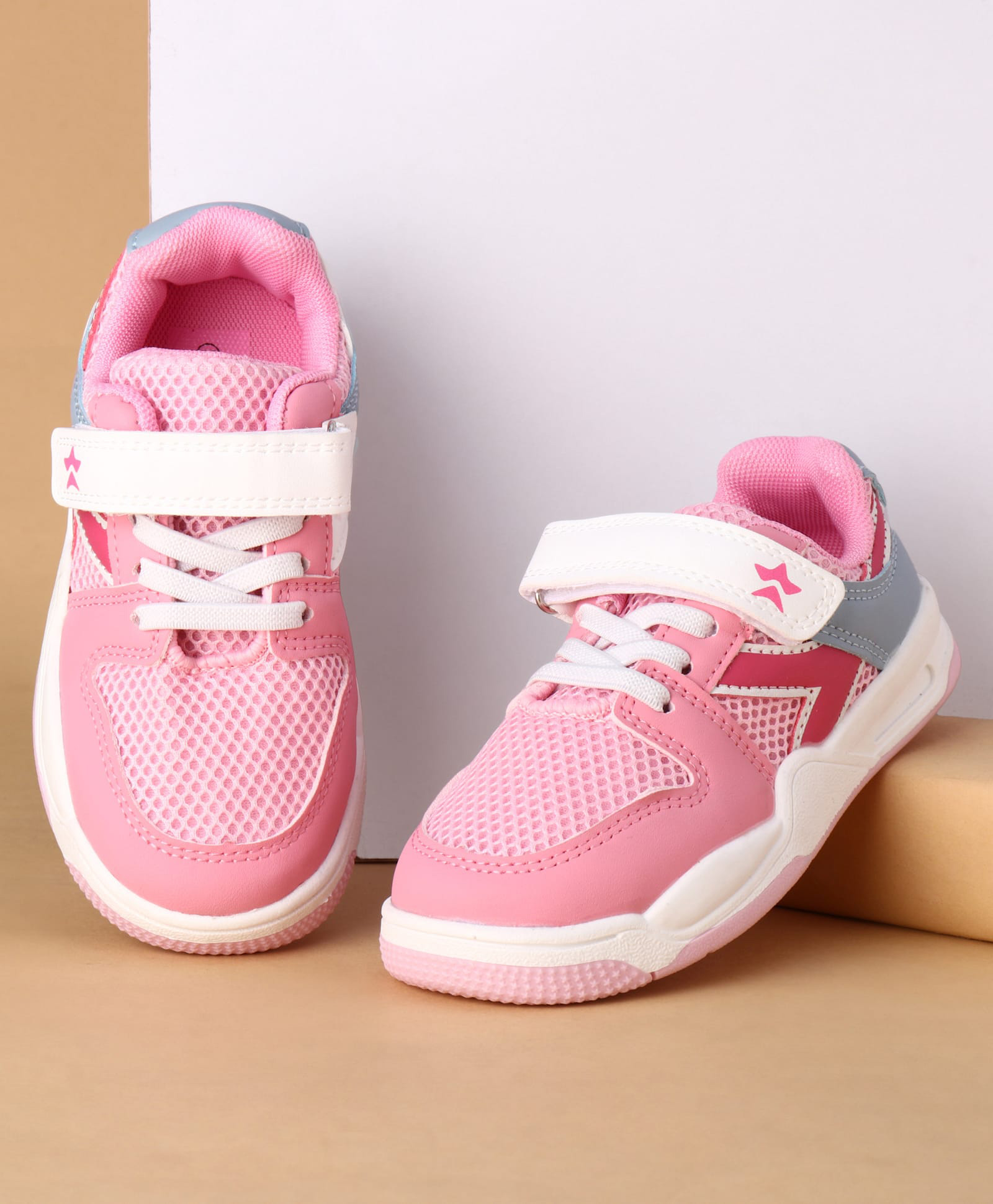 Cute Walk by Babyhug Casual Shoes With Velcro Closure - Purple-picture-13