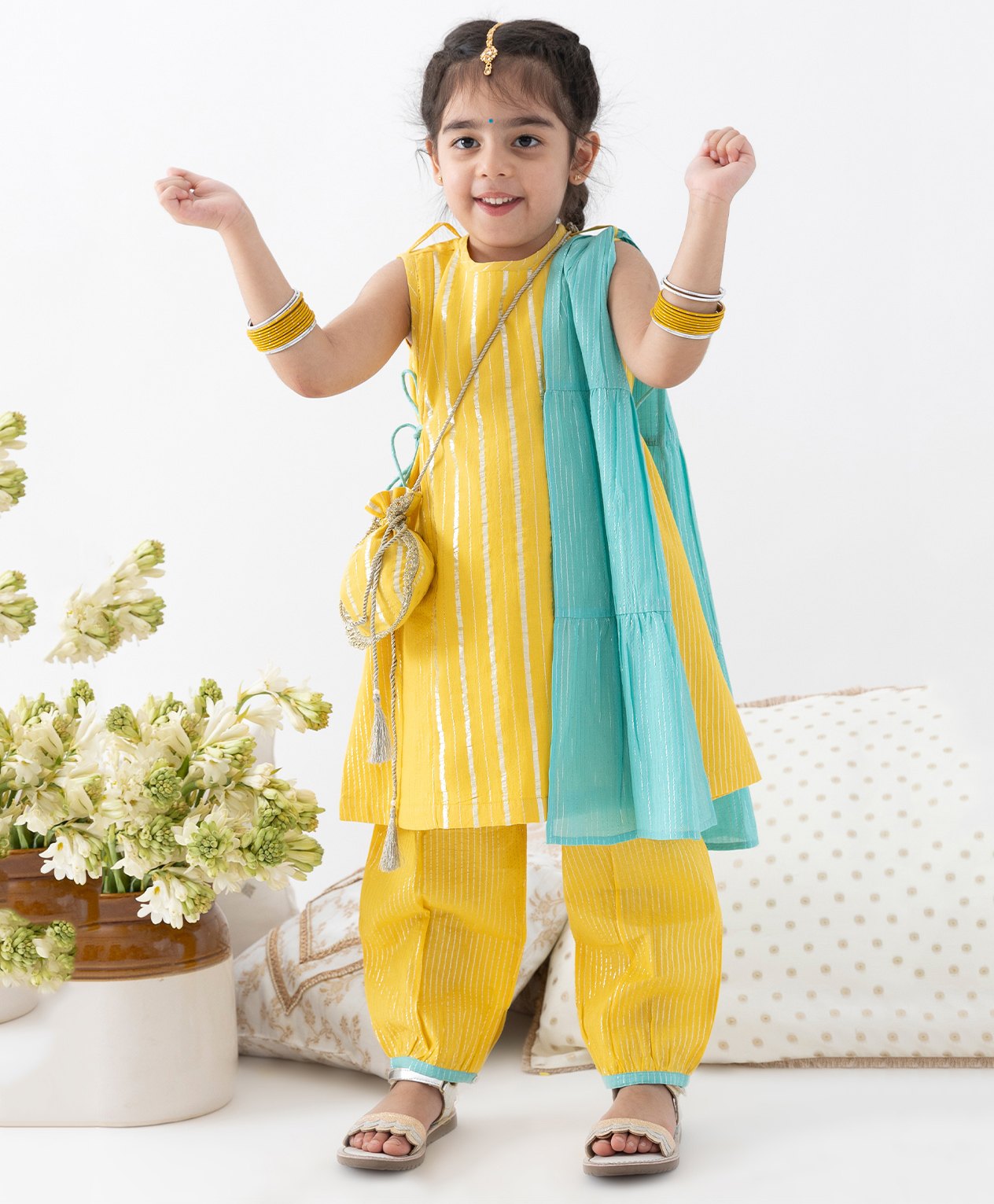 Tiber Taber Cotton Lurex Woven Sleeveless Foil Striped Kurti Pant With Dupatta Set - Yellow-image-45