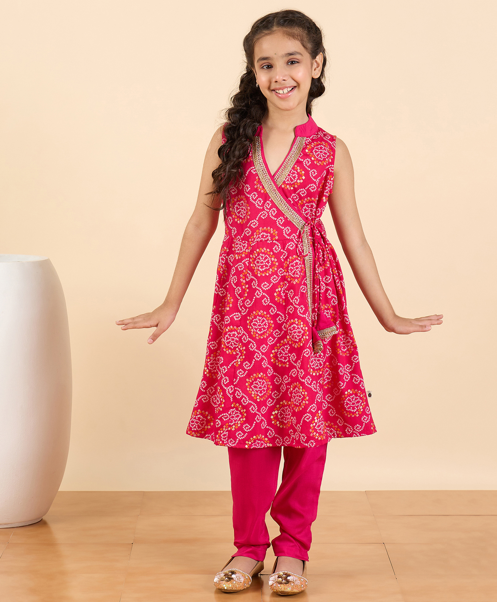 StyloBug Woven Sleeveless Bandhani Printed & Gota Lace Embellished Kurti Pant Set - Magenta-picture-32