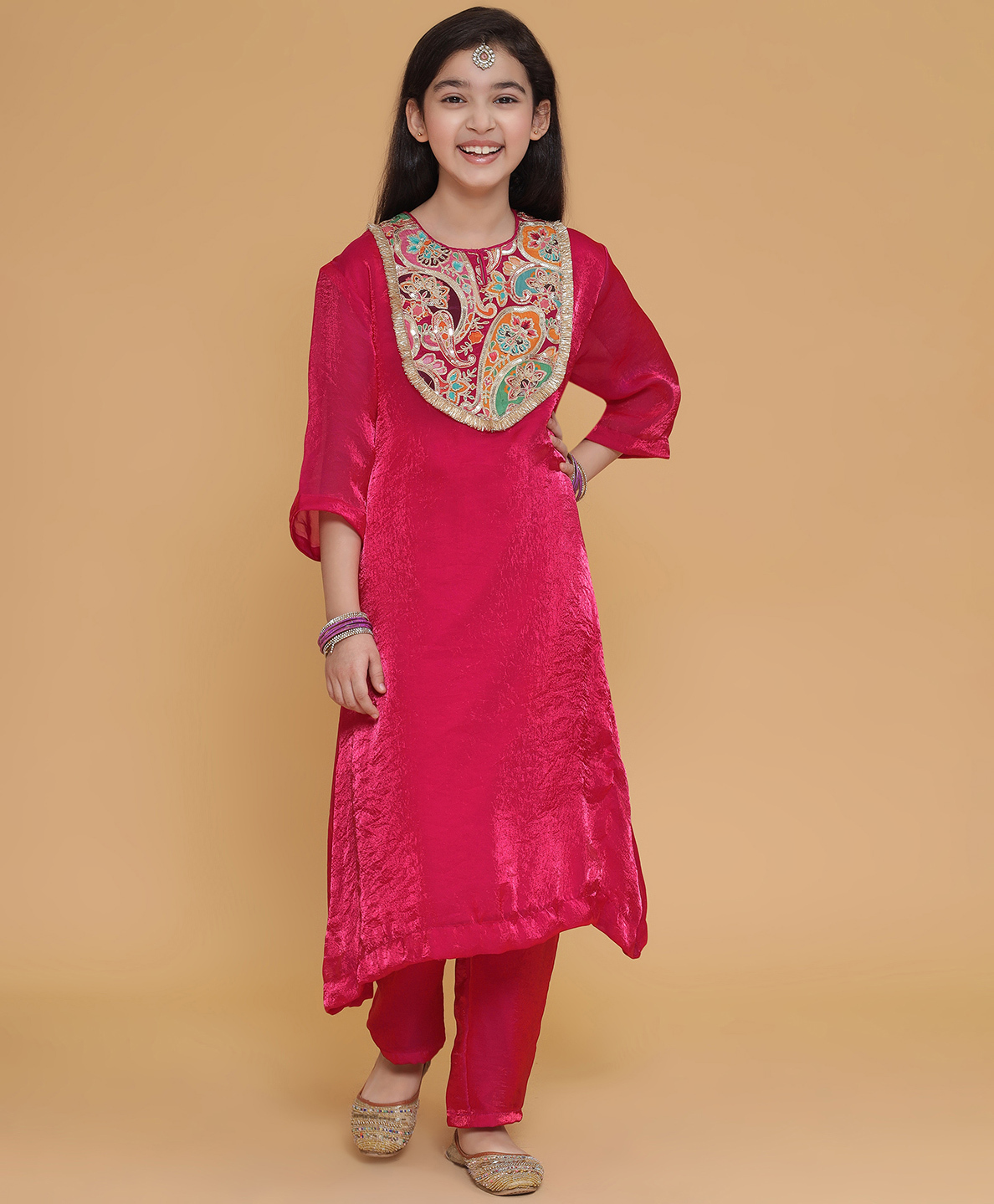 Piccolo Tissue Woven Three Fourth Sleeves Paisley & Floral Embroidered Kurti Pant Set - Pink-picture-12