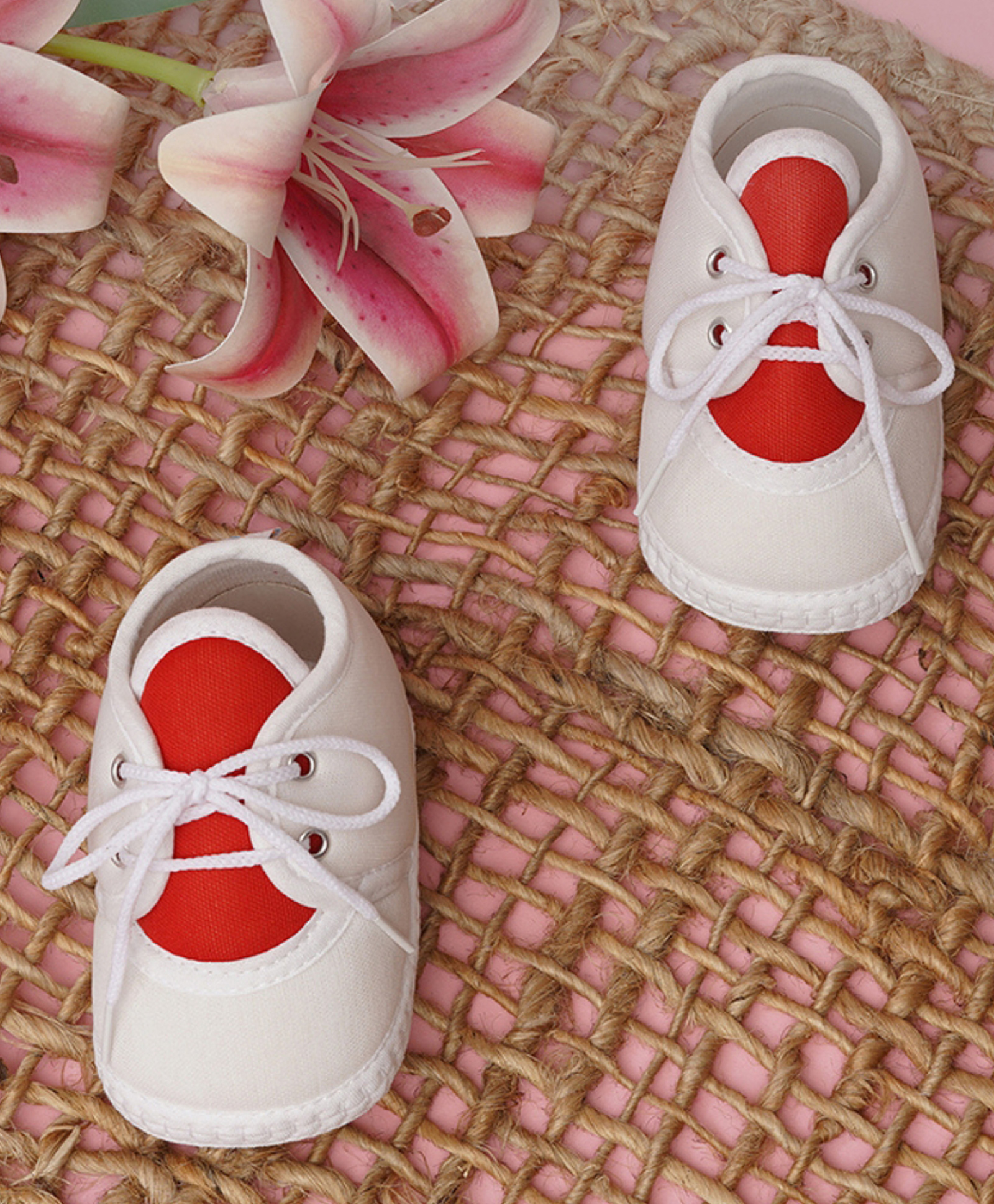 Neska Moda Colour Blocked Lace Up Booties - White-picture-23