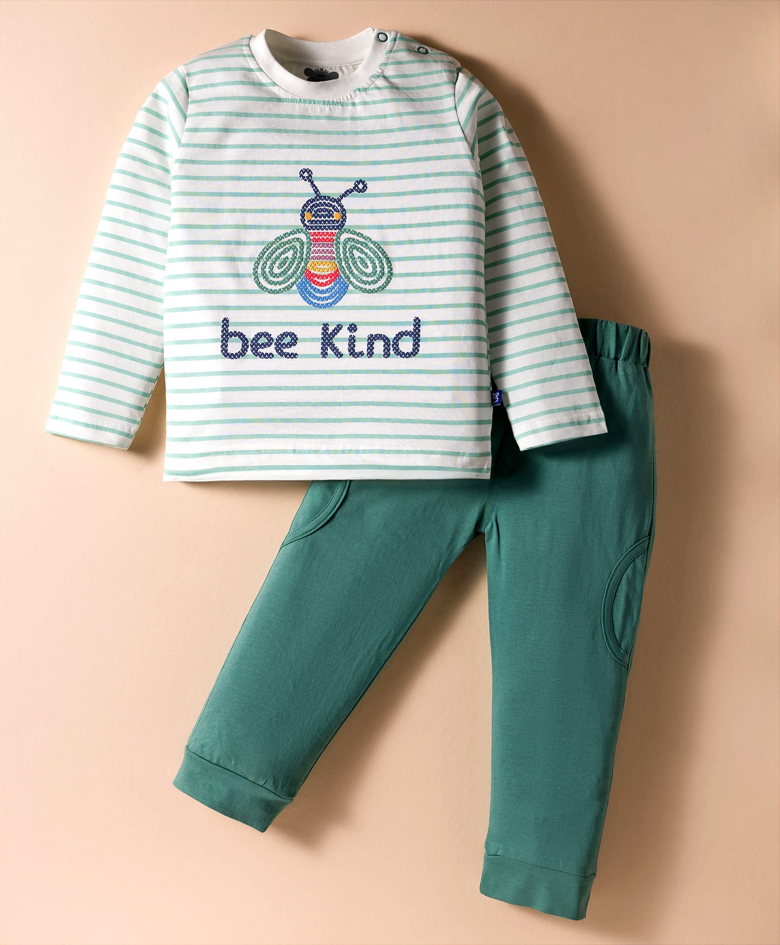 Mini Taurus Sinker Knit Full Sleeves T-Shirt & Lounge Pant Set with Bee Kind Print - Green-picture-25