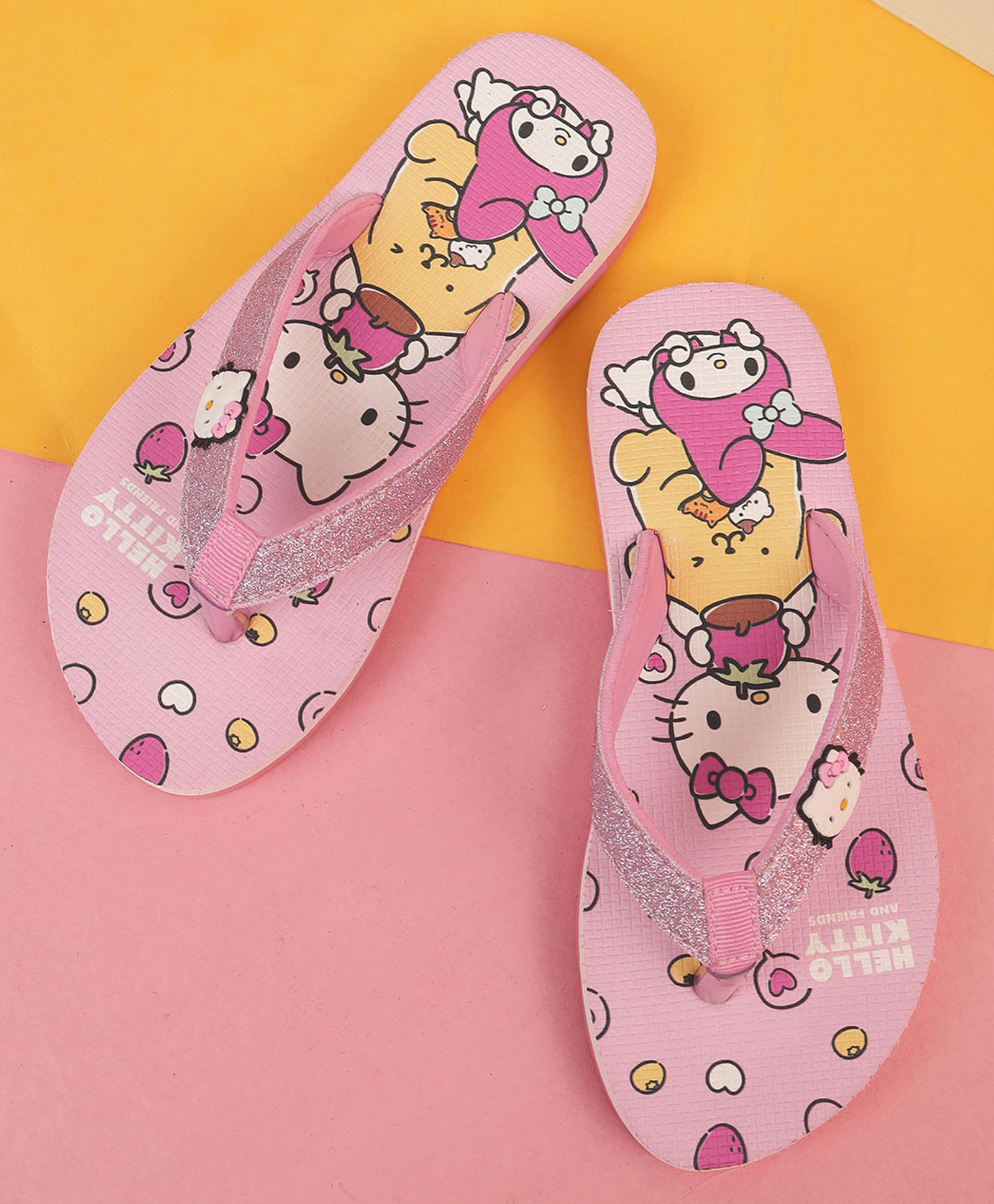 kidsville hello kitty featuring character designed flip flops - pink