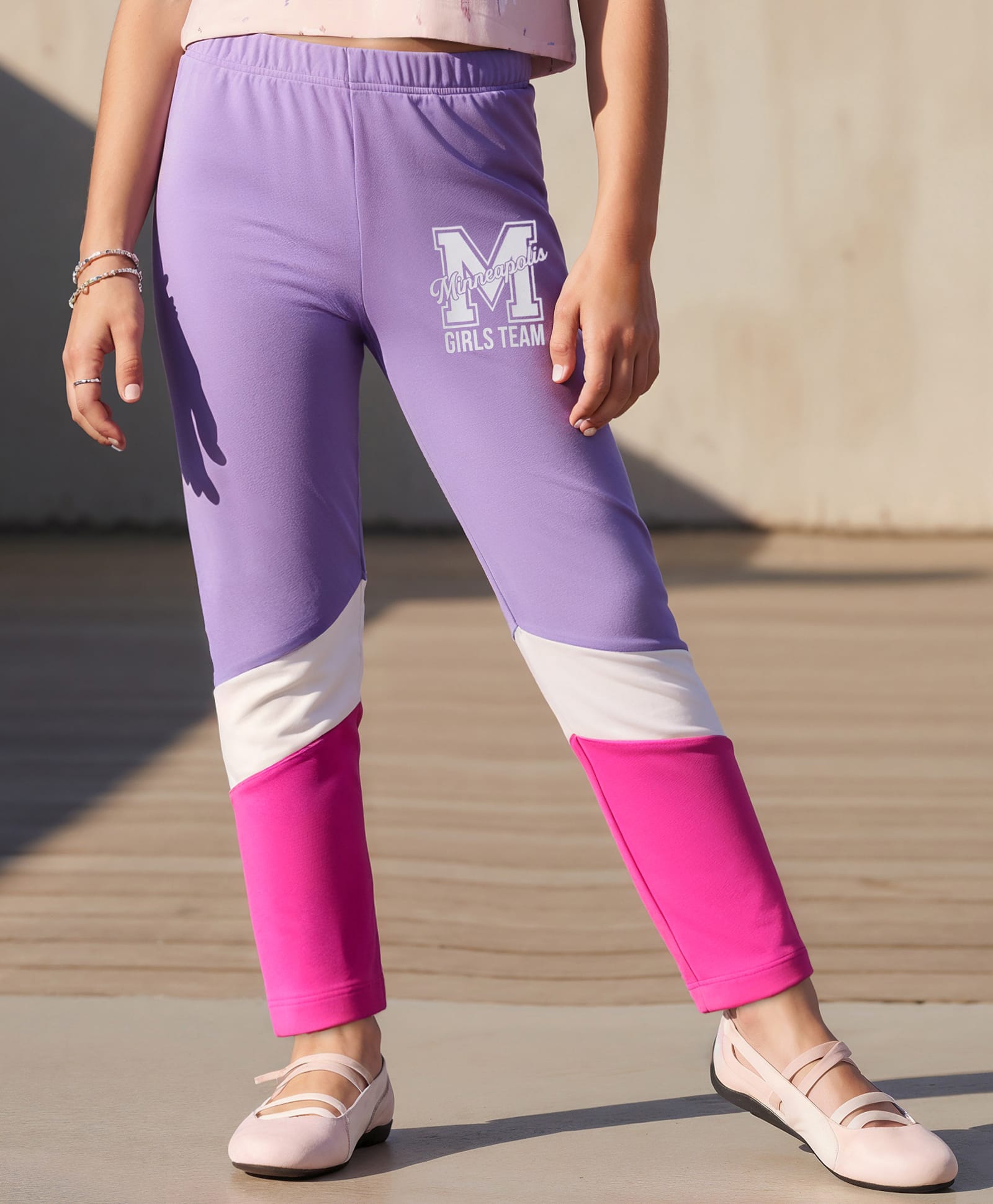 Pine Kids Cotton Lycra Knit Full Length Leggings With Minneapolis Print - Lavender-picture-25