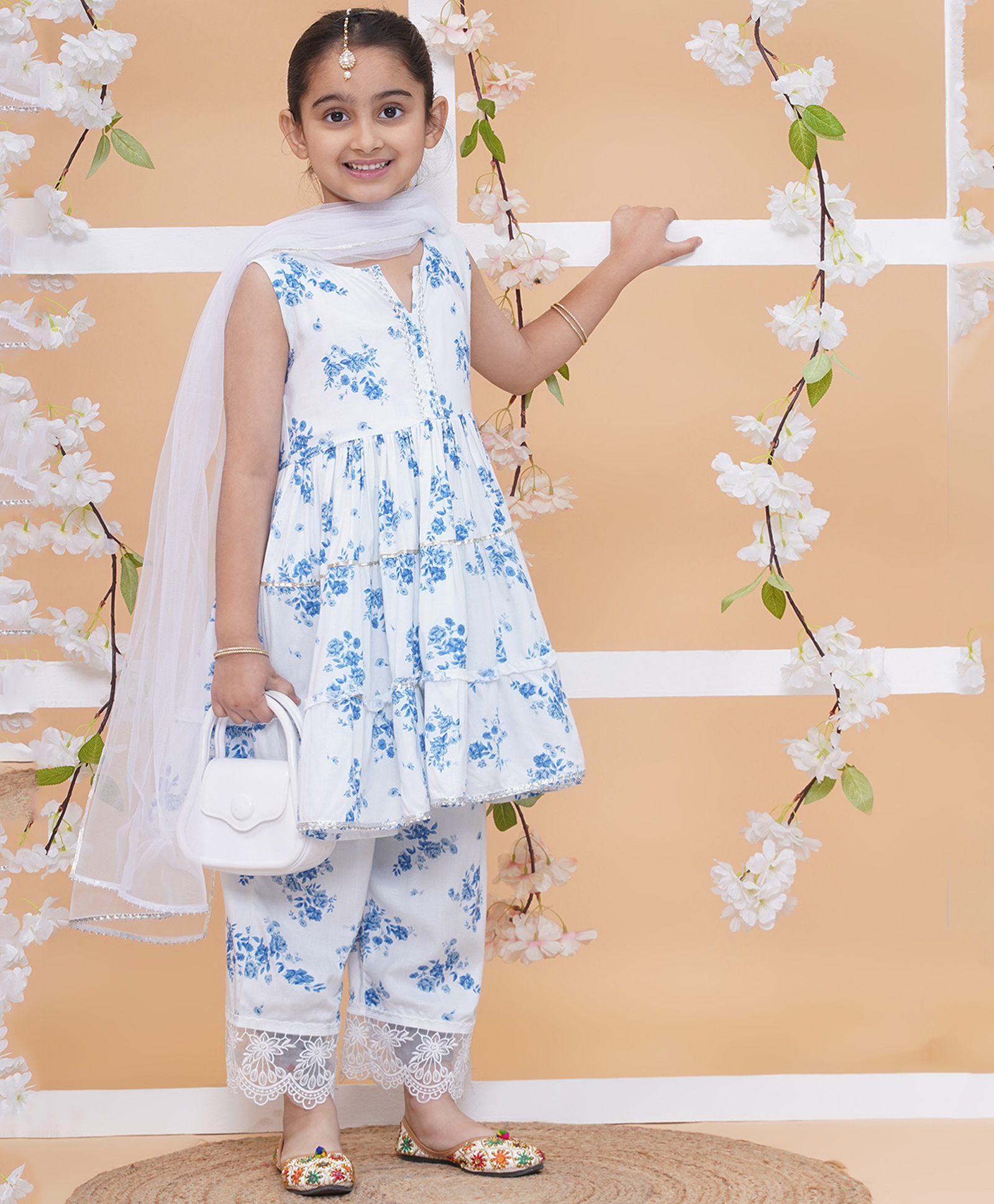 MODISH COUTURE Cotton Woven Sleeveless Floral Printed & Gota Lace Embellished Coordinating Kurti & Palazzo With Dupatta Set - White-image-39