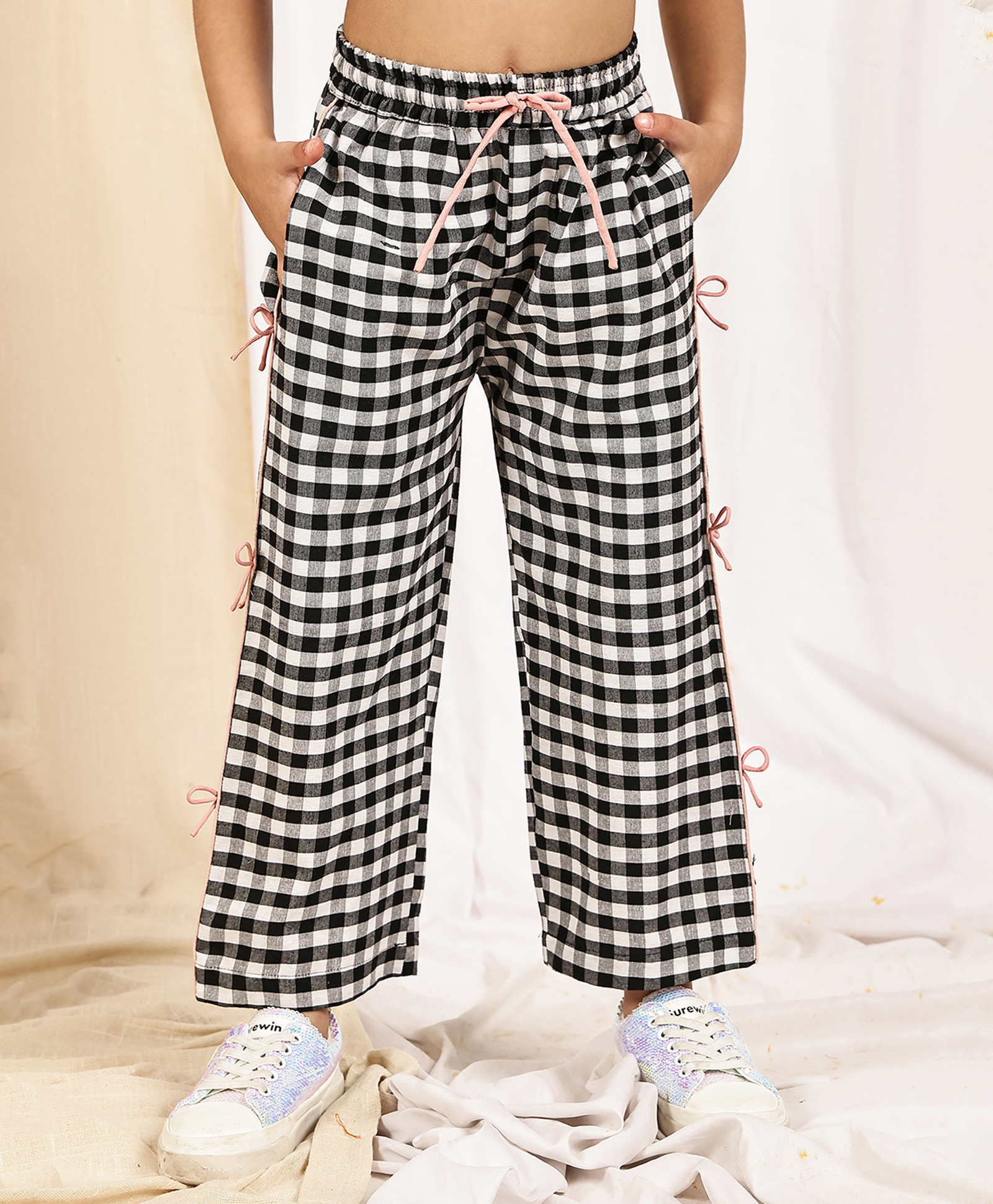 NEUDIS Cotton Blend Woven Gingham Checked Wide Legged Pants - Black And White-picture-21
