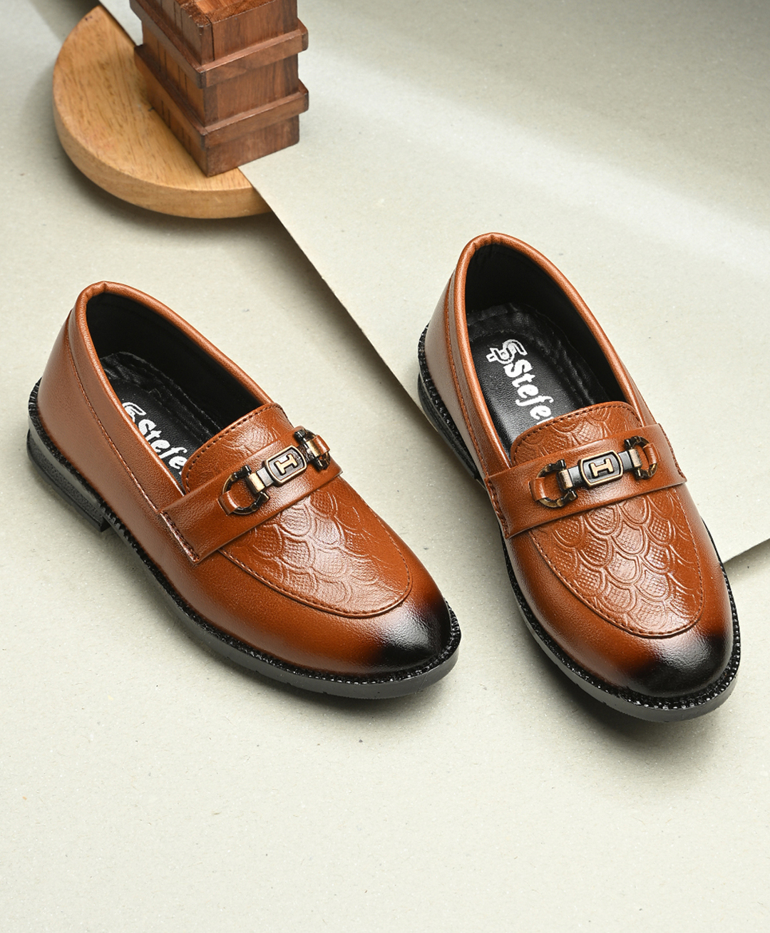 Stefens Metal Applique Detailed Loafers - Tan-image-37