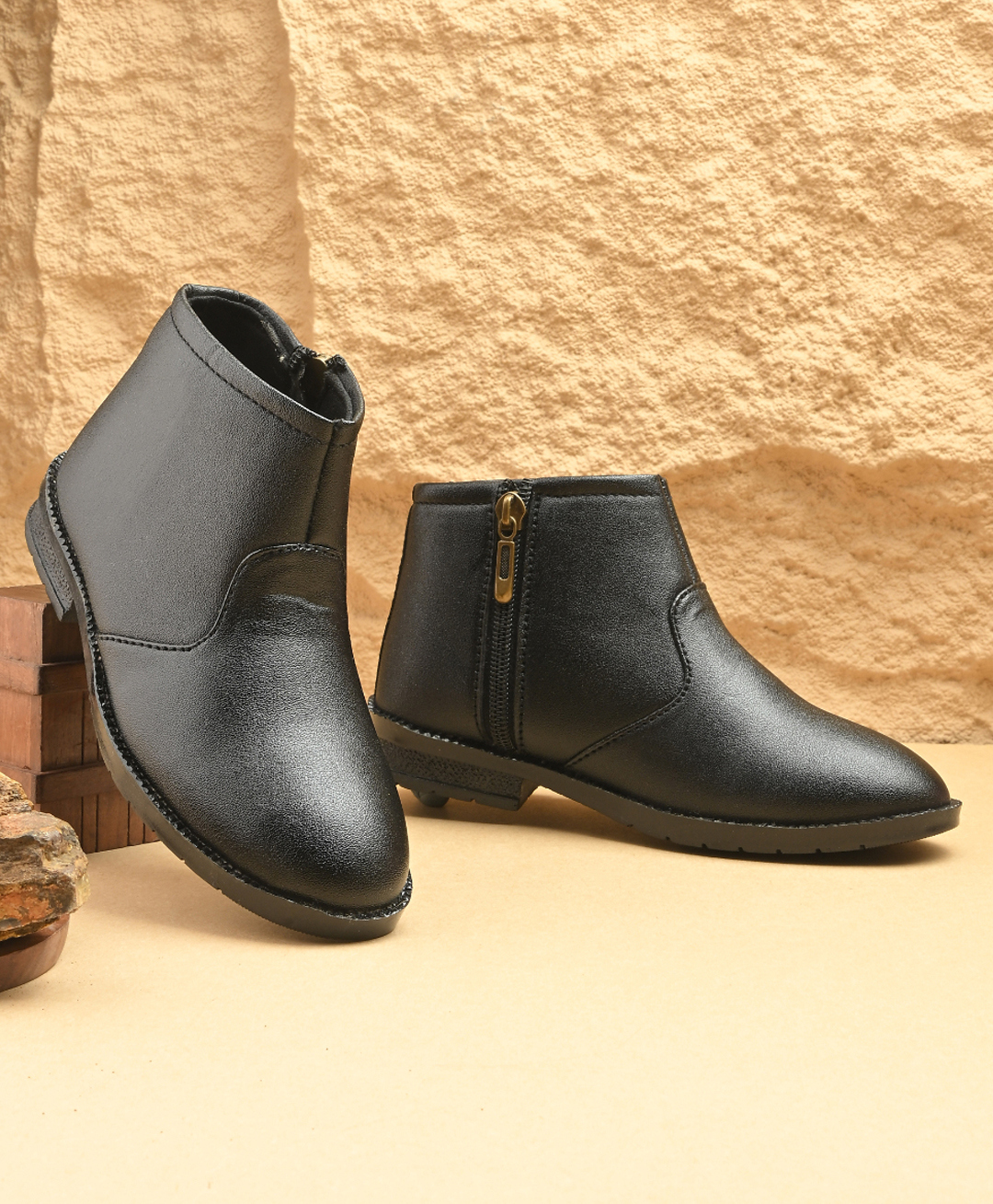 Stefens Solid Boots - Black-picture-22