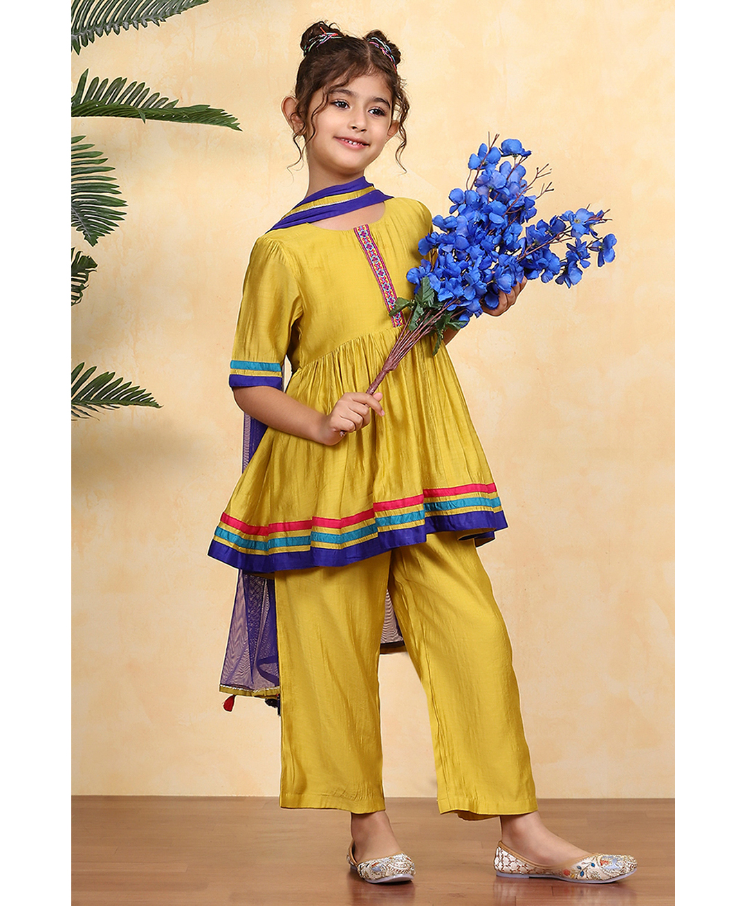 BIBA Cotton Woven Half Sleeves Floral Embroidered Kurti Pant With Dupatta Set - Green-picture-17