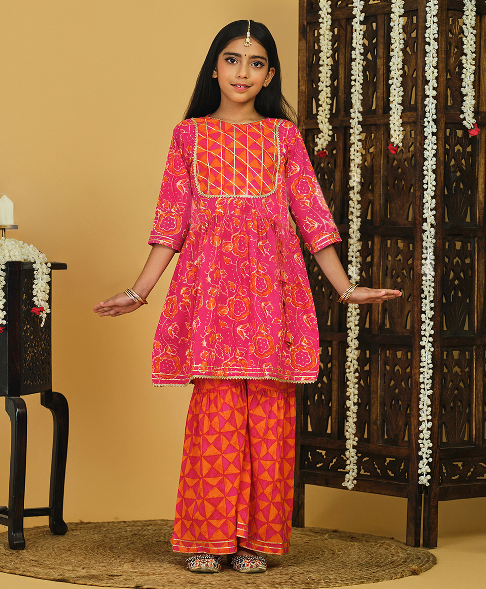 Trampoline Cotton Woven Three Fourth Sleeves Floral Printed Gota Lace Embellished Kurti & Sharara Set - Pink-picture-25