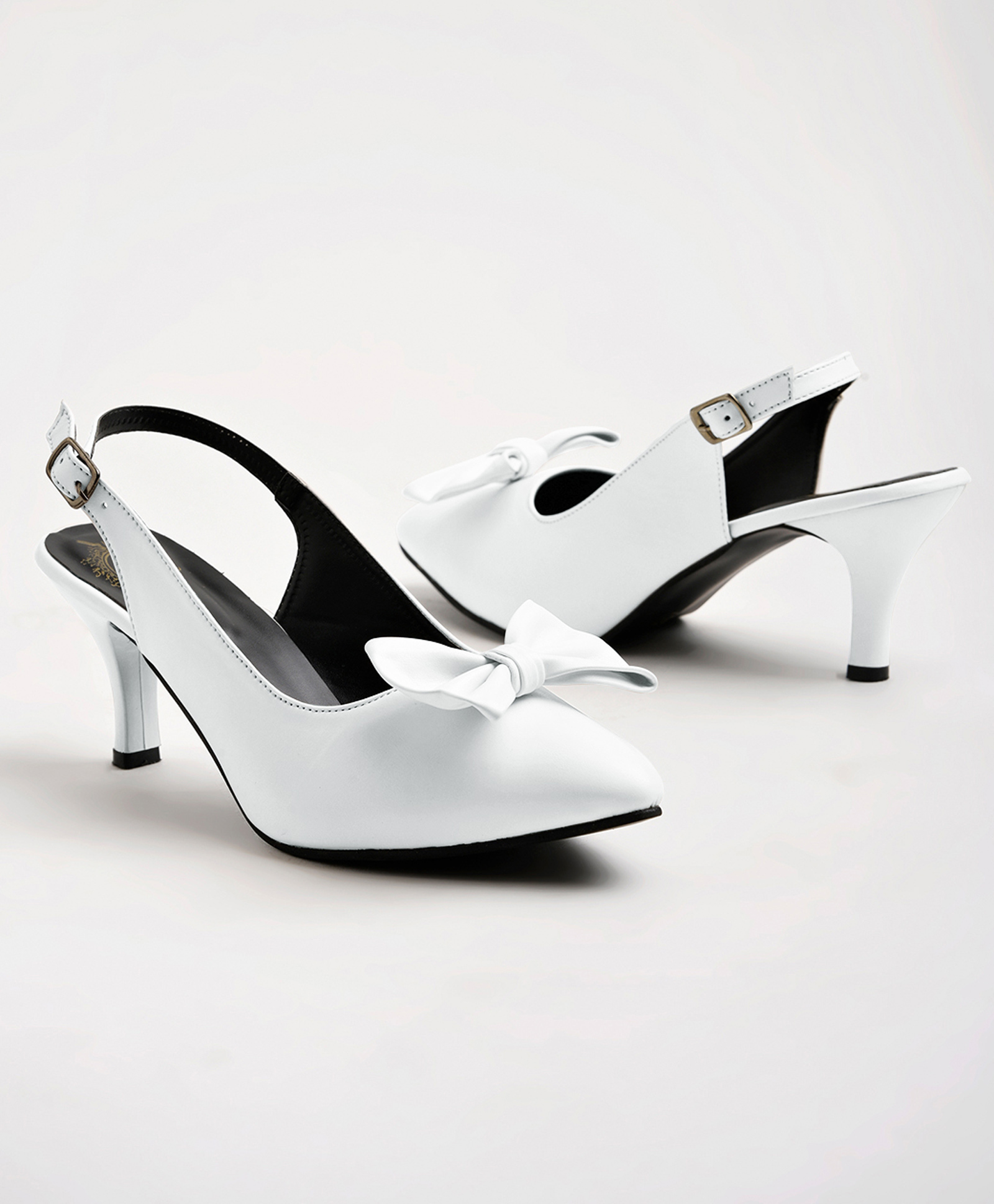 Shoetopia Bow Applique Detailed Buckle Closure Pump Sandals - White-picture-12