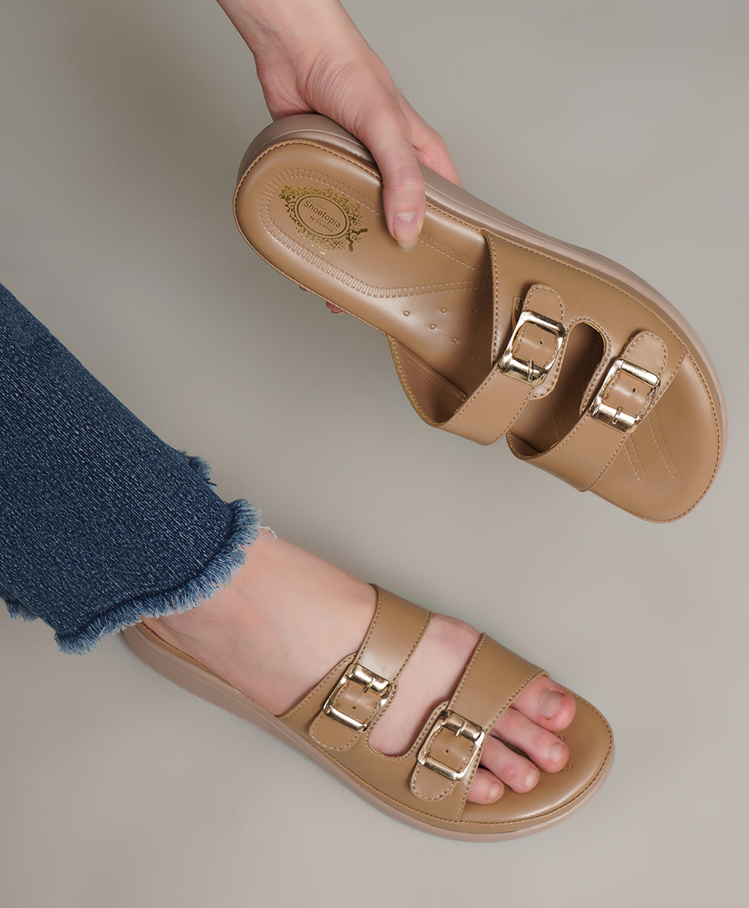 Shoetopia Buckle Detailed Slip On Sandals - Tan-picture-16