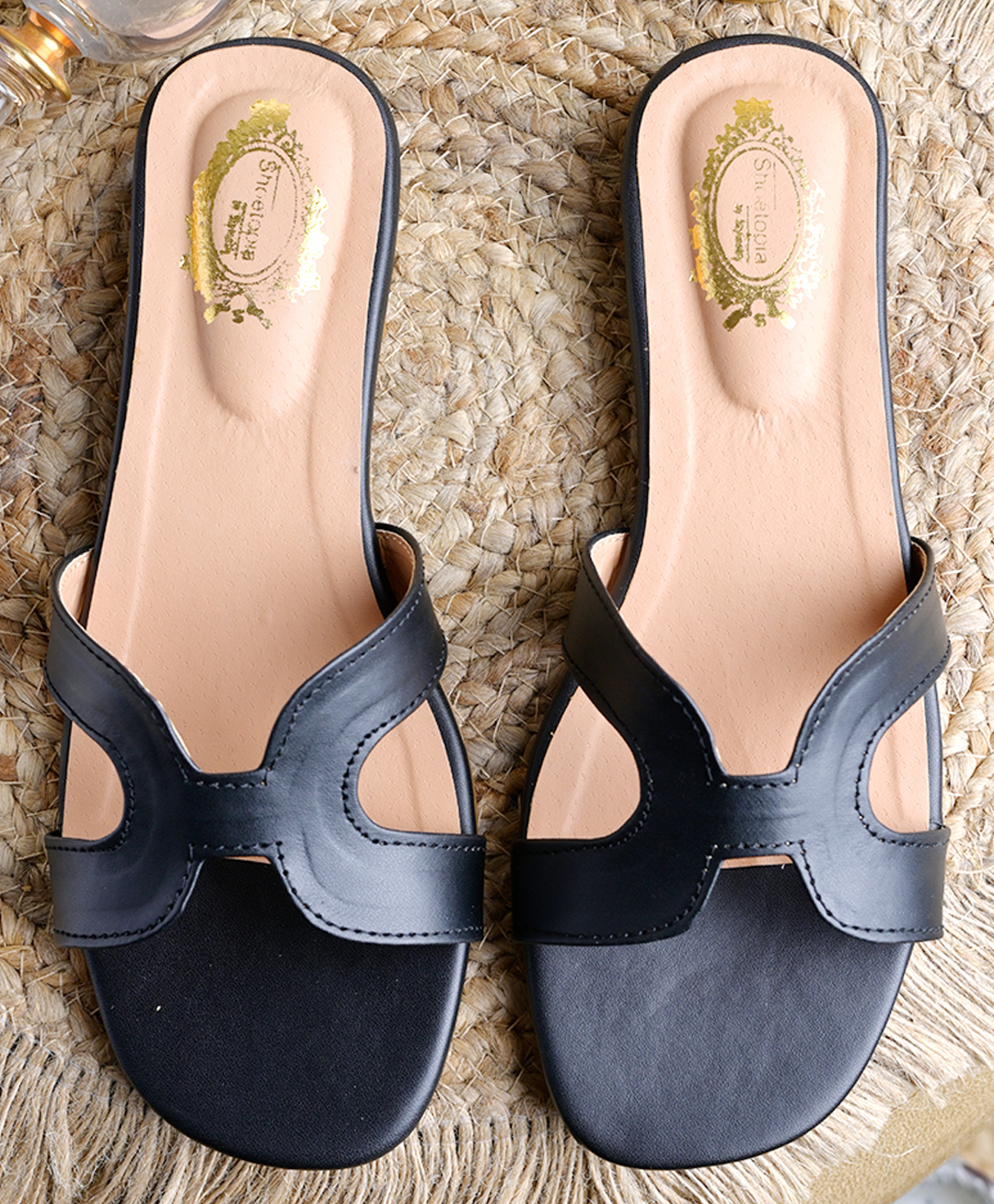 Shoetopia Colour Blocked Flat Sandals - Black-picture-17