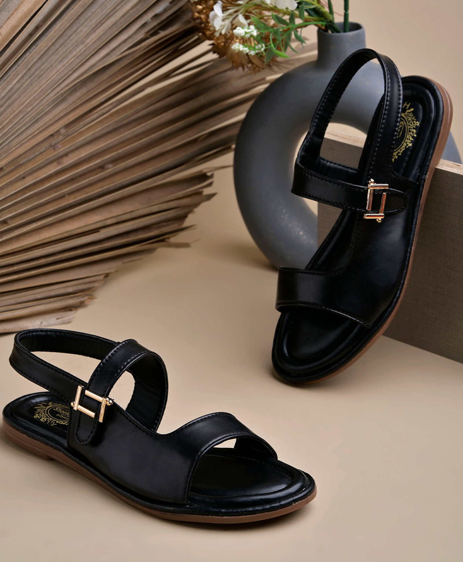 Shoetopia Solid With Buckle Closure Sandals - Black-picture-22