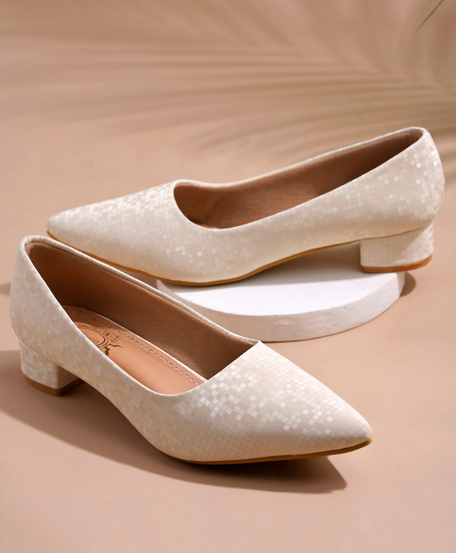 Shoetopia Checked Pumps Sandals - Cream-picture-10