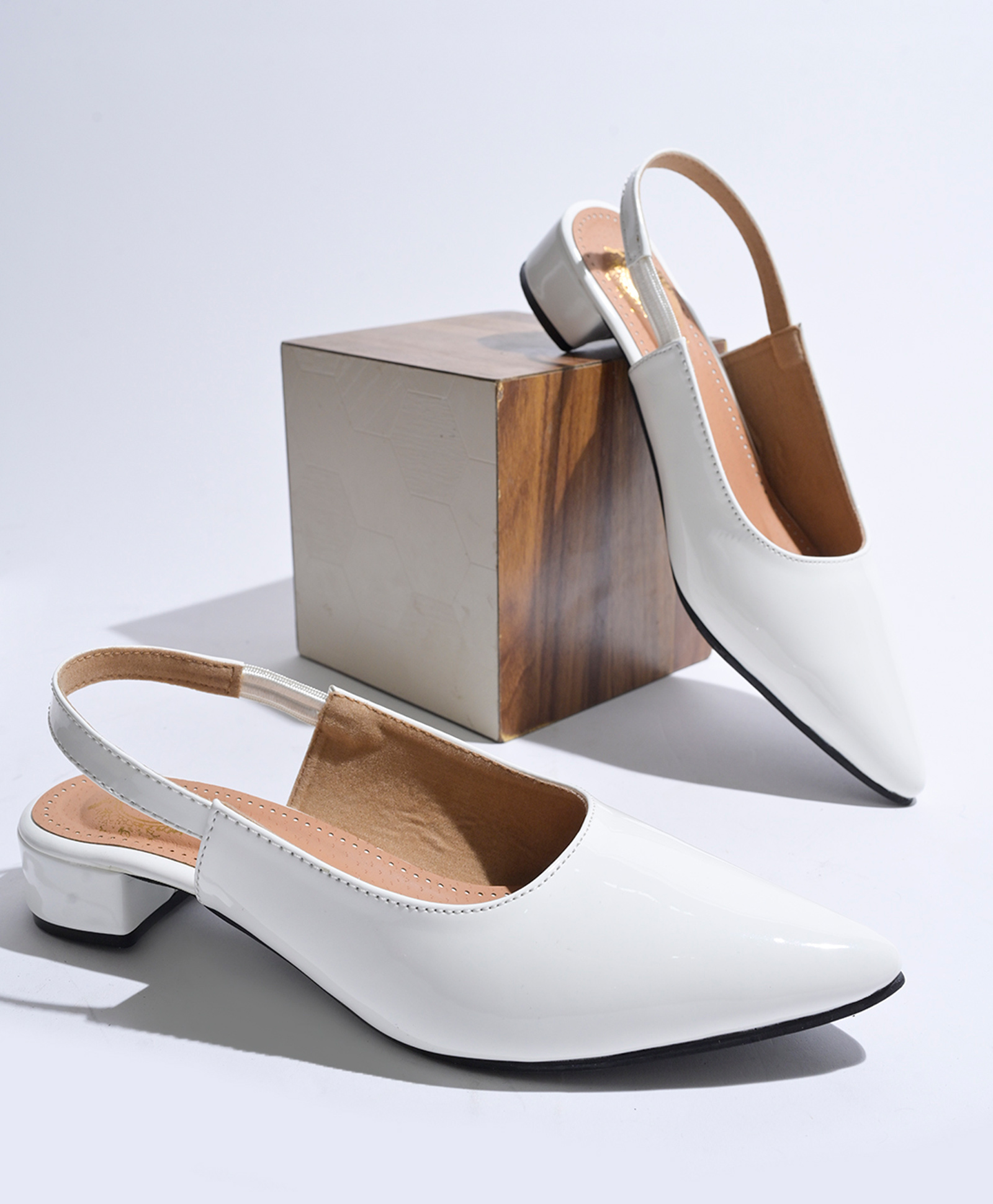 Shoetopia Gloss Finish With Buckle Closure Block Heel Sandals - White-picture-17