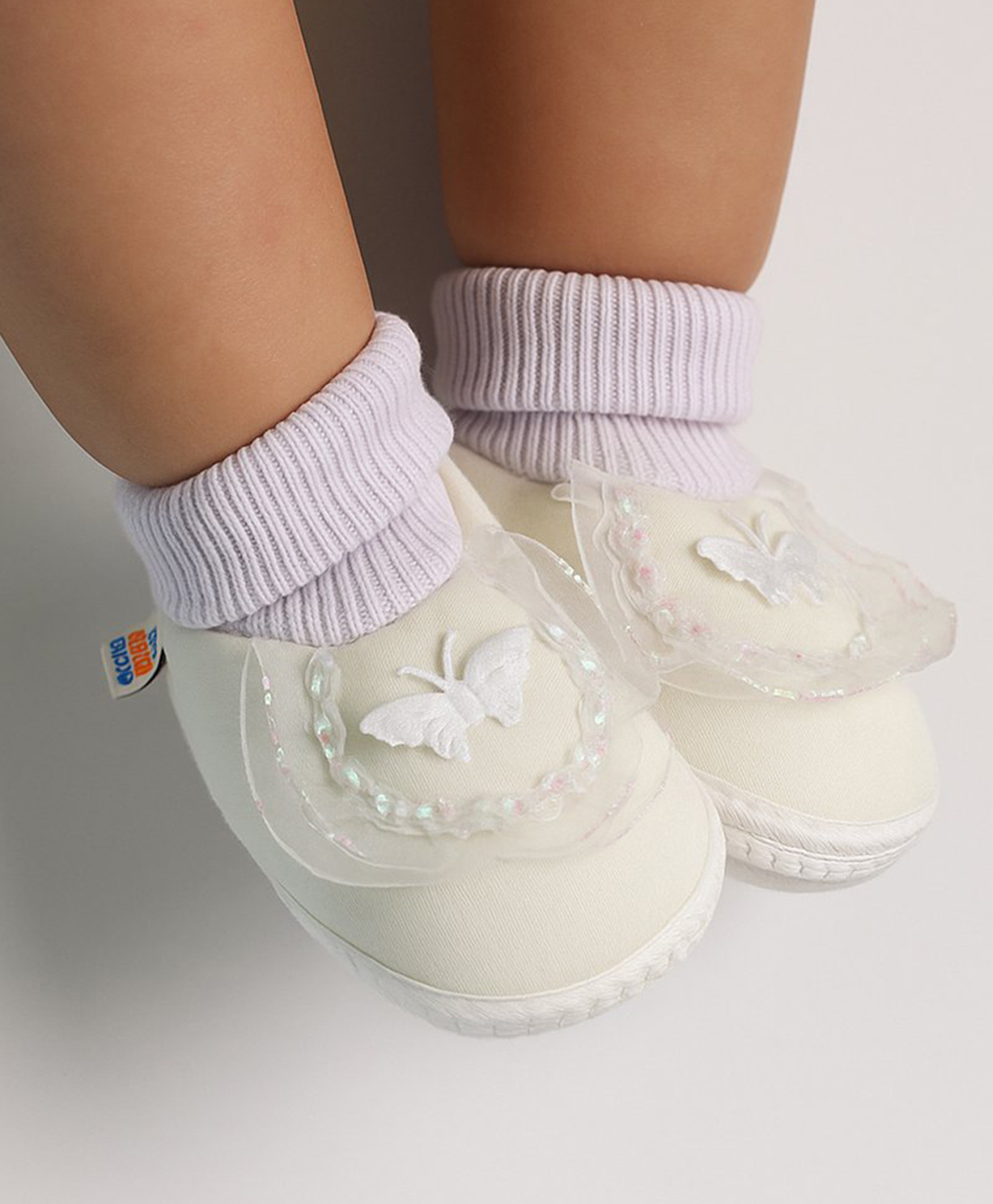 Neska Moda Butterfly Applique & Frill Detailed Booties - White