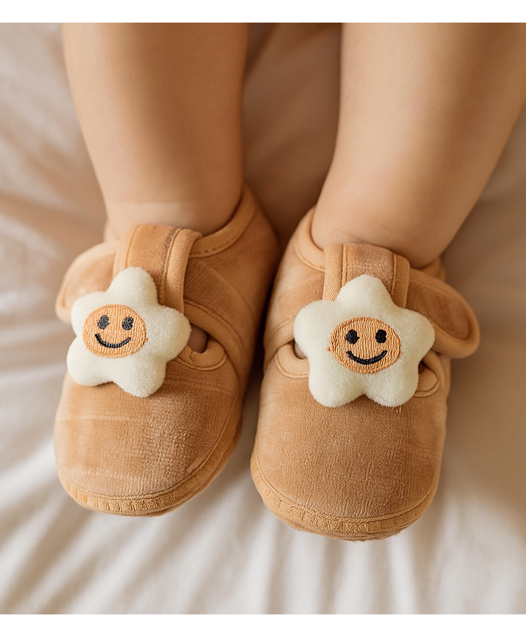 Neska Moda Striped & Star Applique Detailed Booties - Light Brown