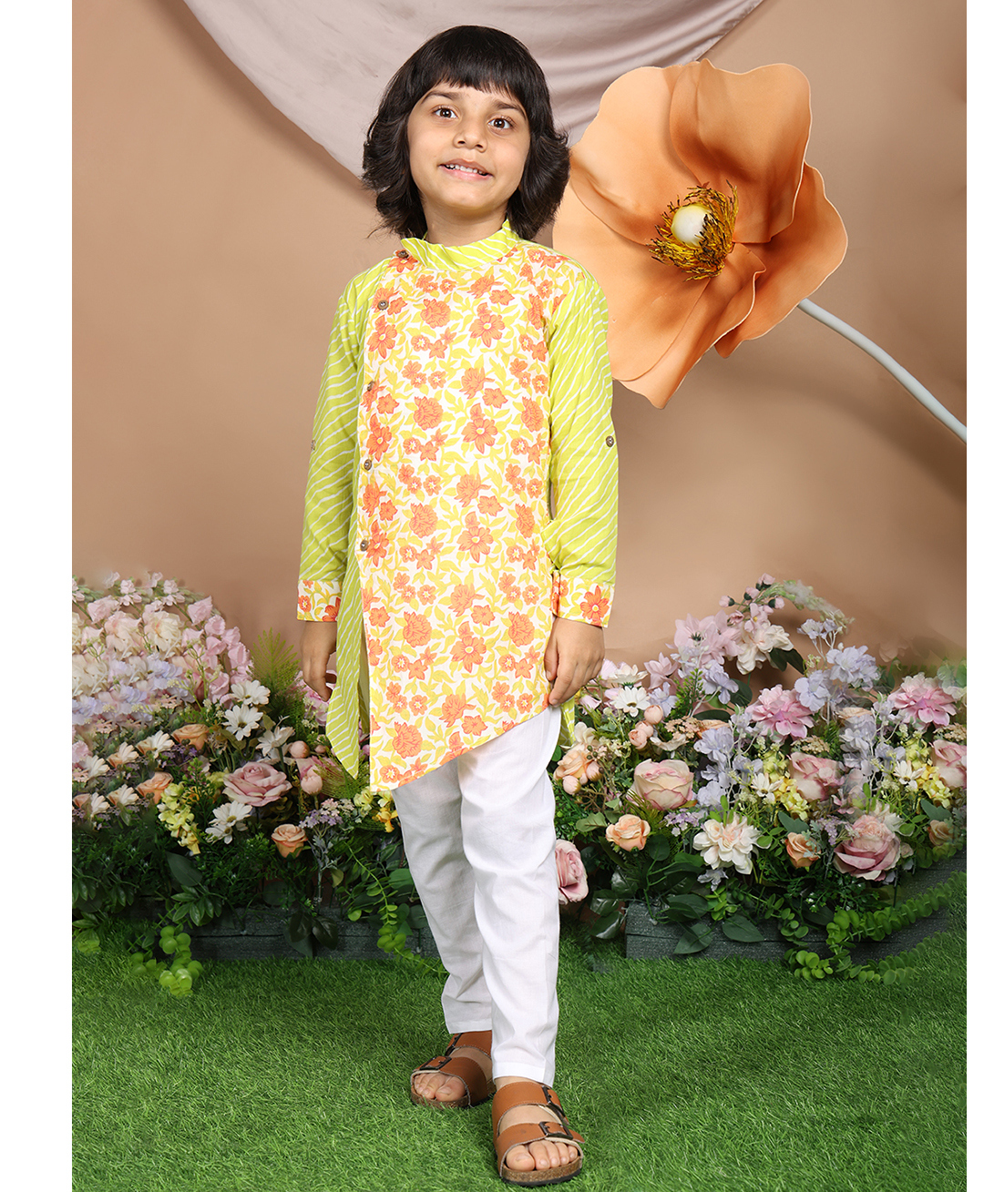 LIL PITAARA Pure Cotton Woven Full Sleeves Floral & Leheriya Printed Kurta Pyjama Set - Light Green-picture-18