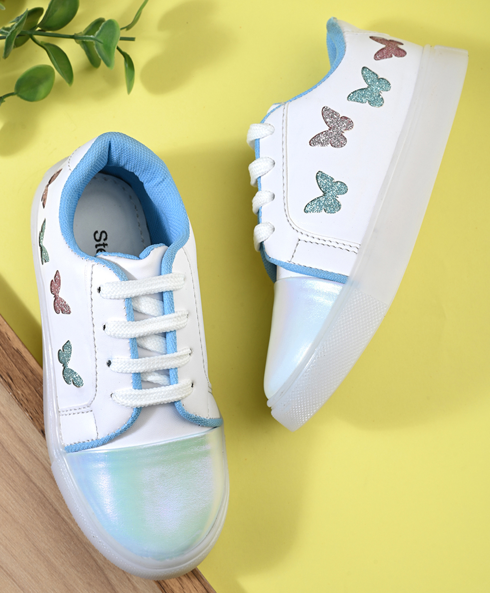 Steprite Colour Blocked Lace Up Butterfly Patch Detailed Sneakers - Blue-picture-9