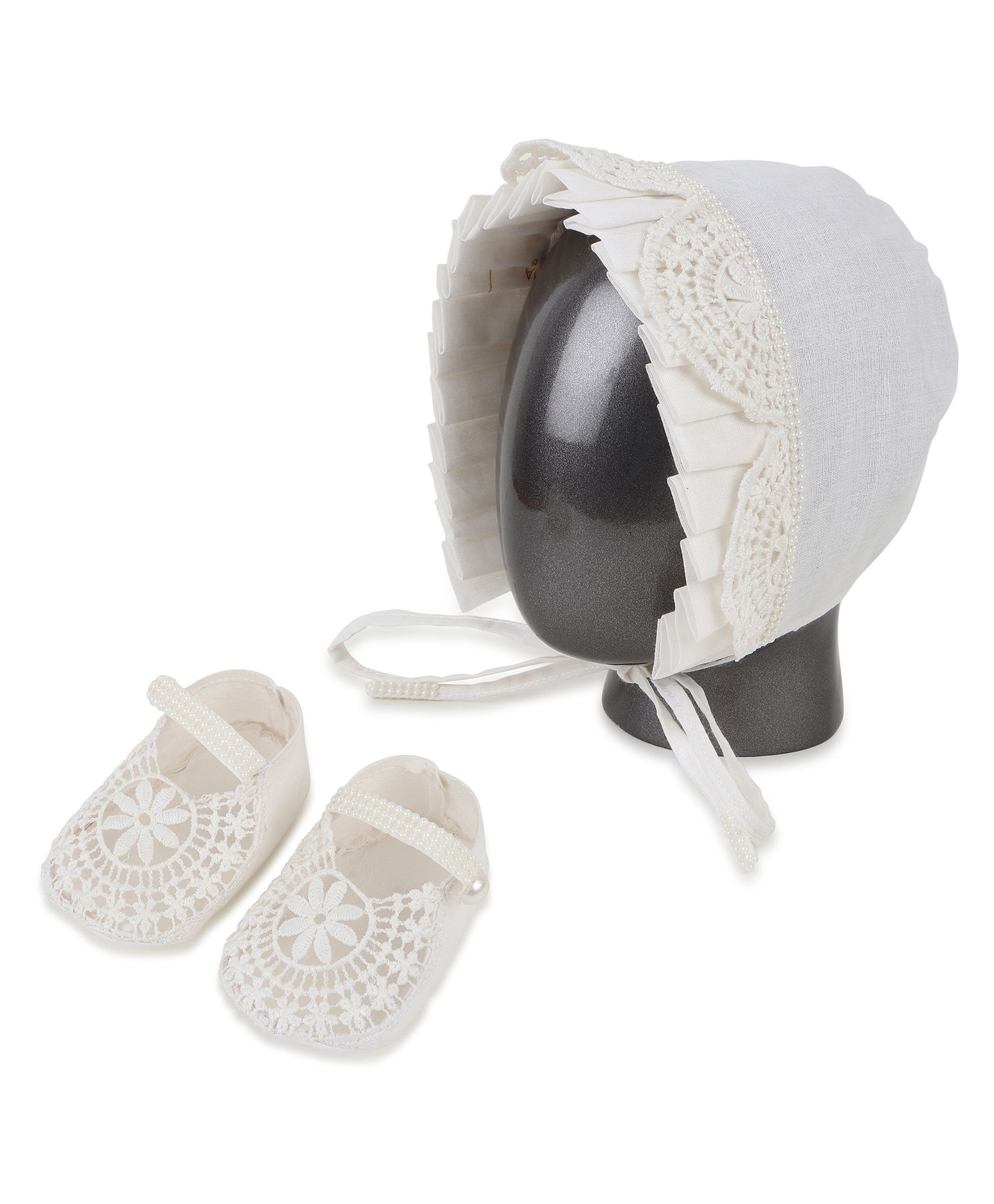 Tipy Tipy Tap Cotton Floral Embroidered Bonnet Cap With Booties - Off White-picture-47