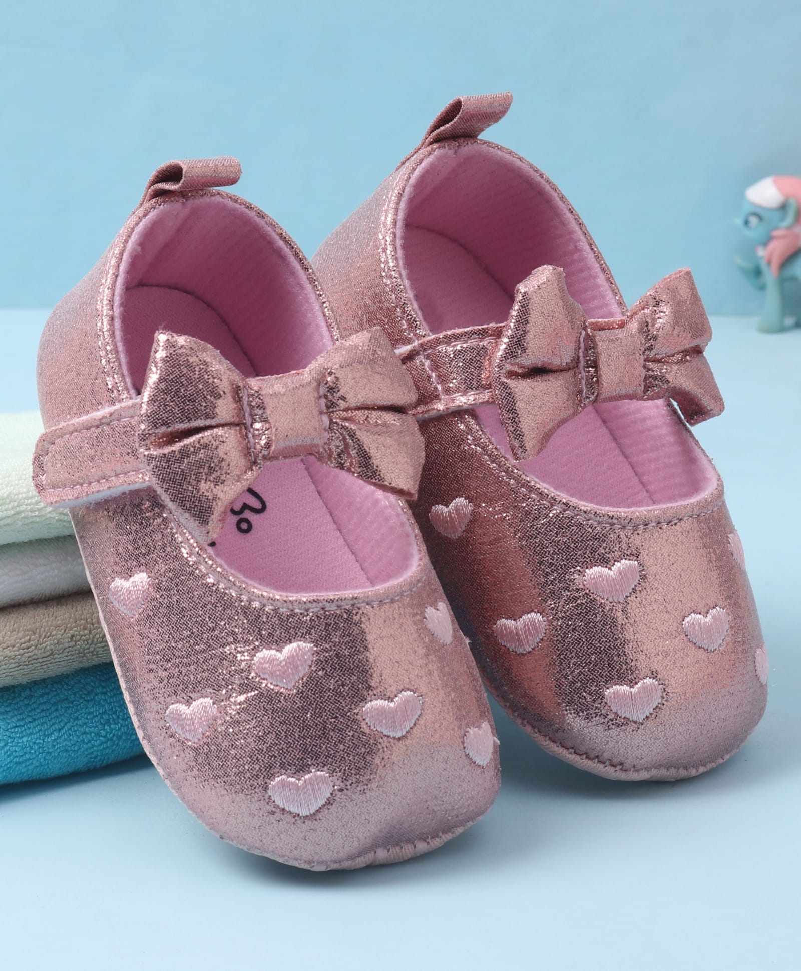 Babyoye Velcro Closure Booties with Heart Embroidery & Bow Applique - Pink-image-32