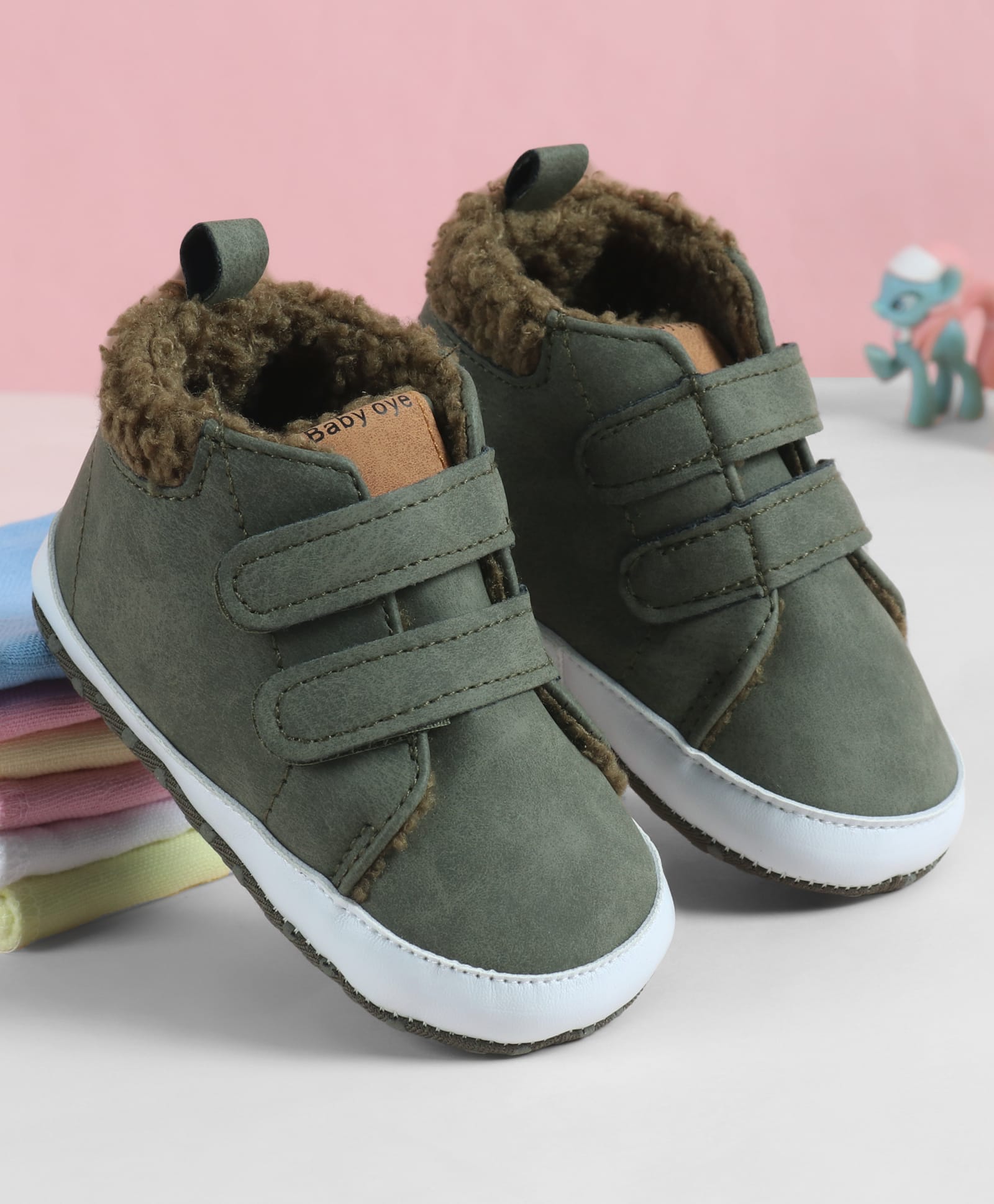 Babyoye Velcro Closure Solid Booties - Green-image-30