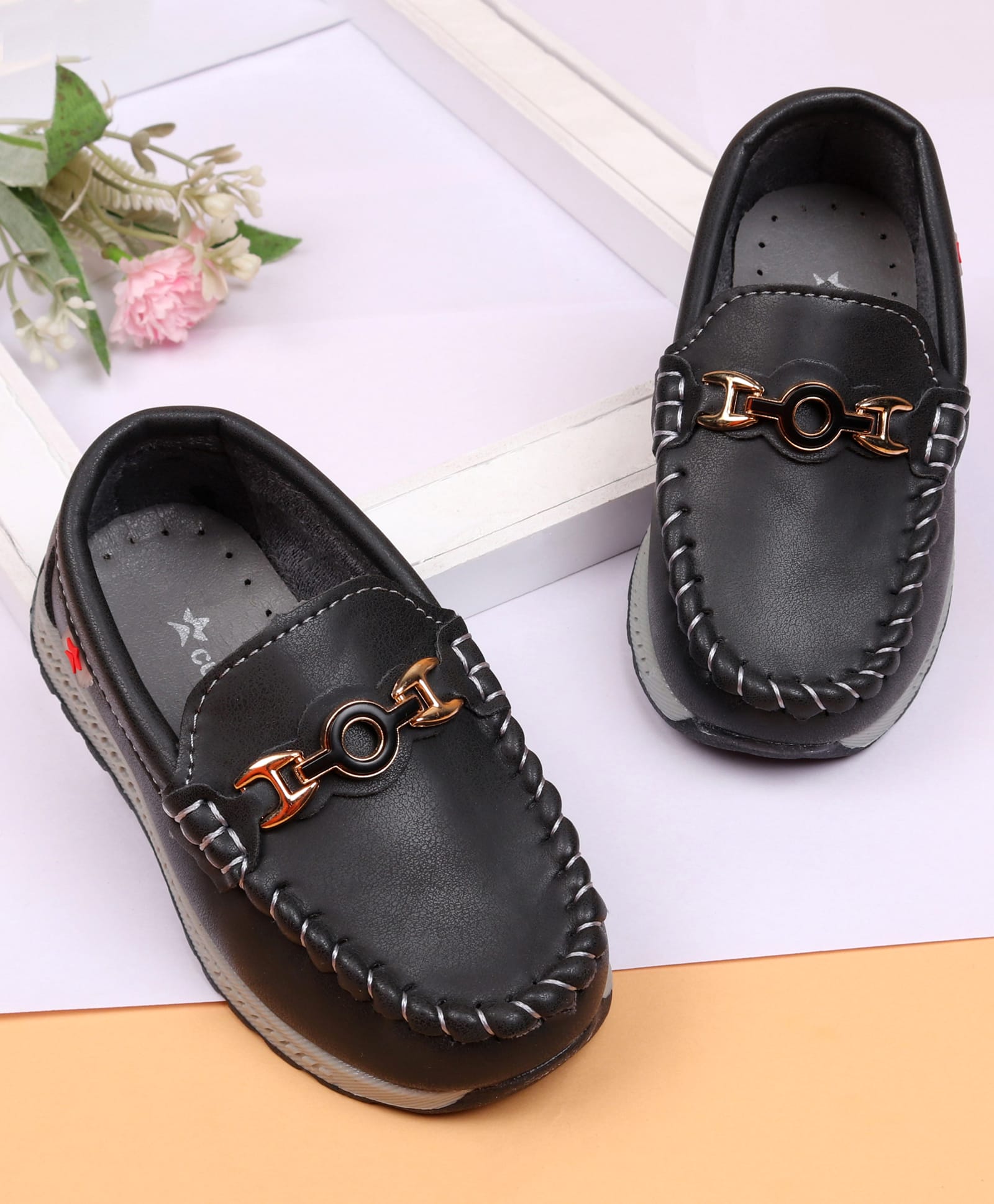 Cute Walk by Babyhug Slip On Solid Loafers - Black-image-47