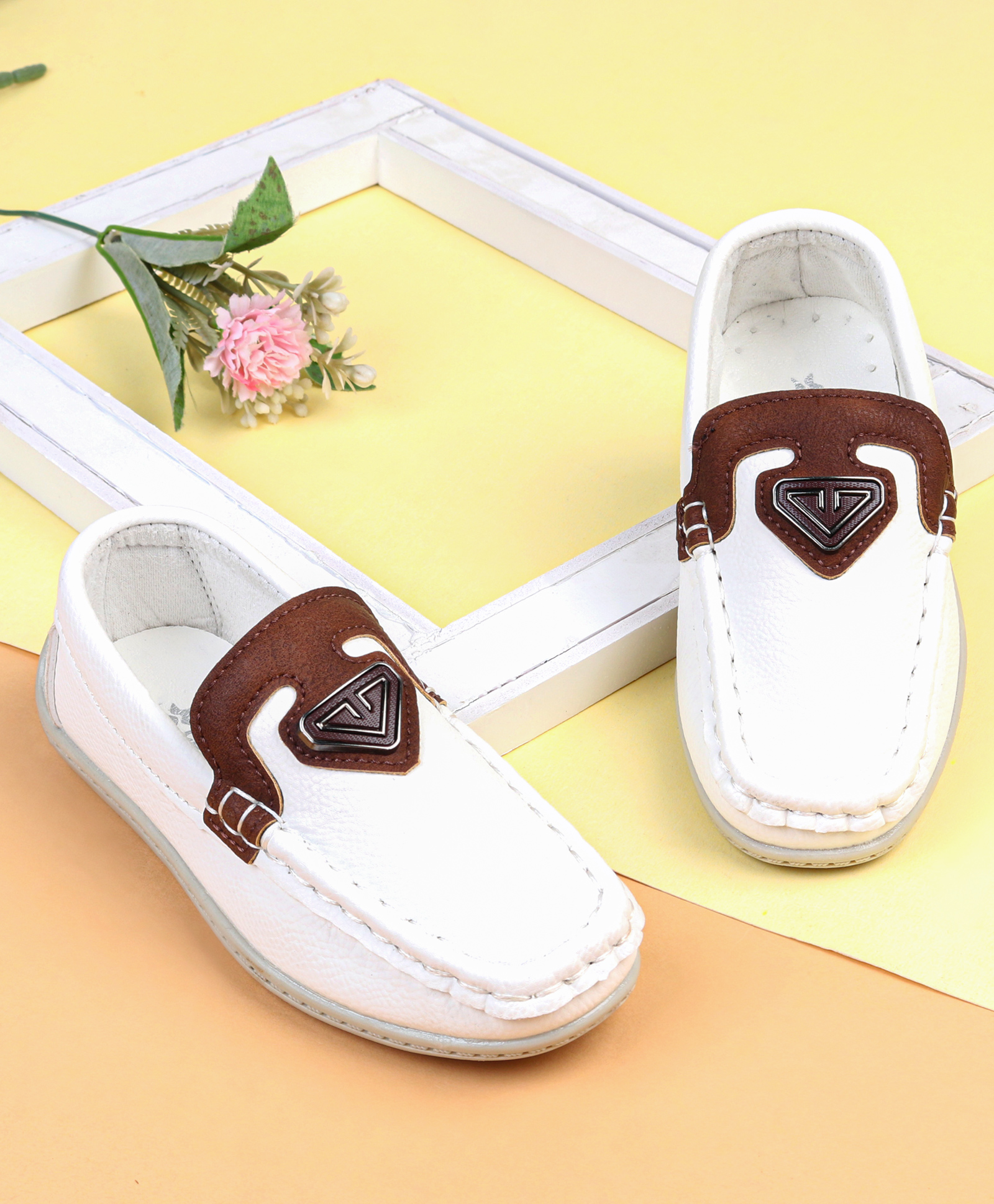 Cute Walk by Babyhug Slip On Solid Loafers - Beige-picture-24