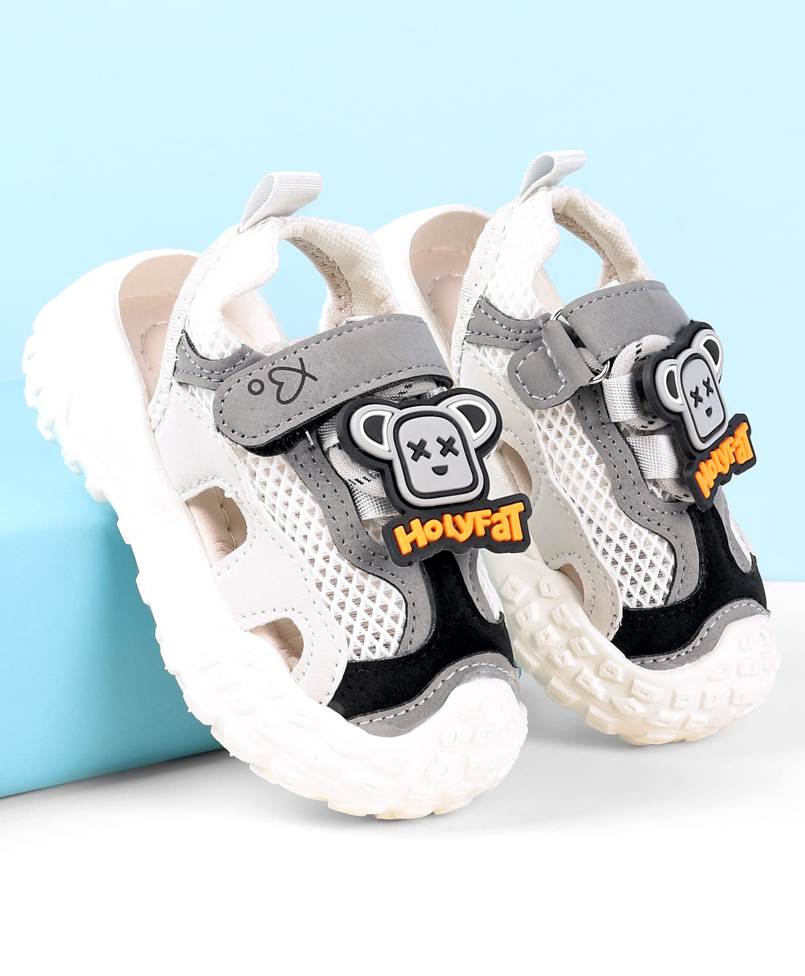 Babyoye Velcro Closure Casual Shoes with Applique - Grey-image-47