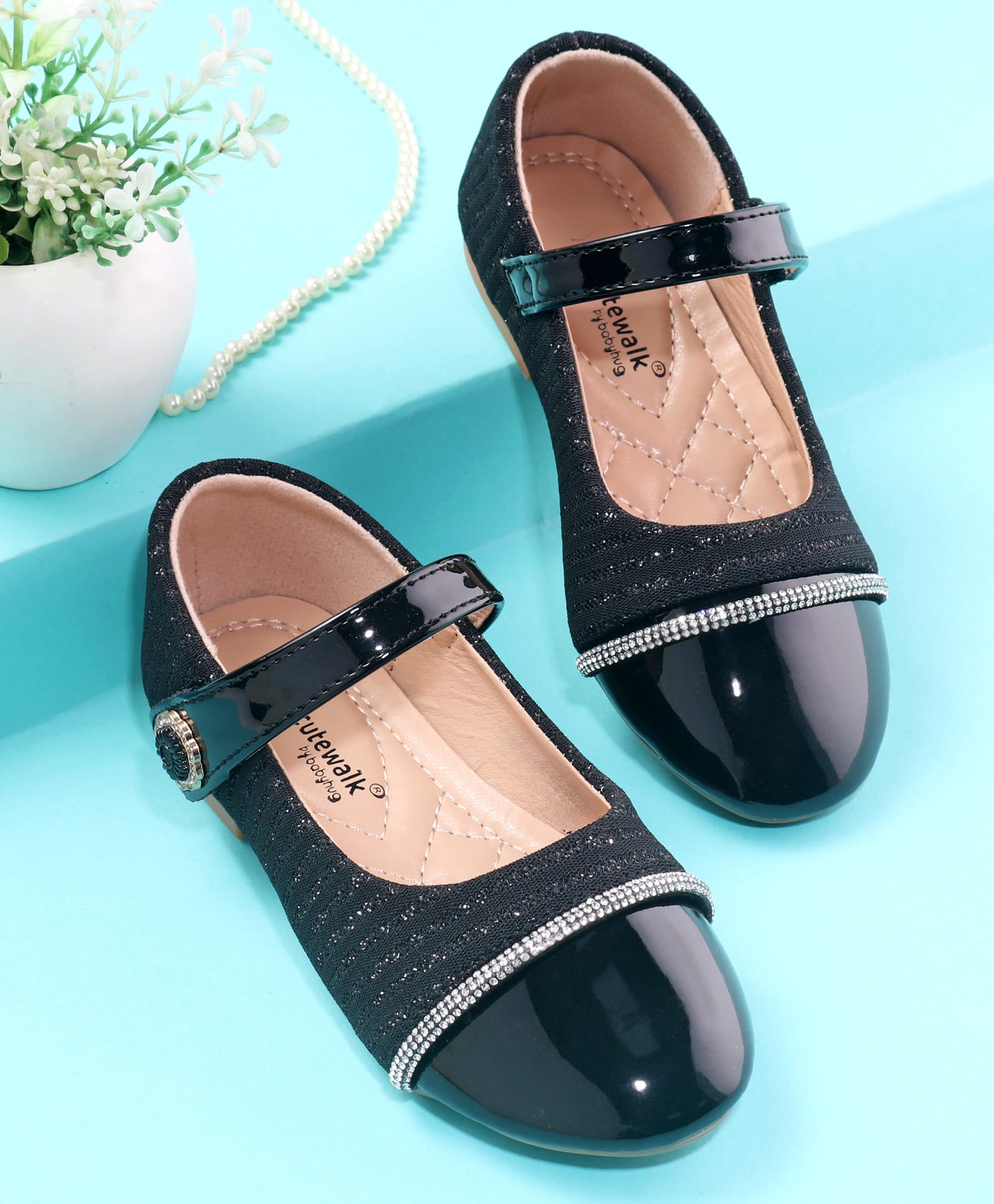 Cute Walk by Babyhug Solid Colour Ballerina With Velcro Closure - Black-image-20