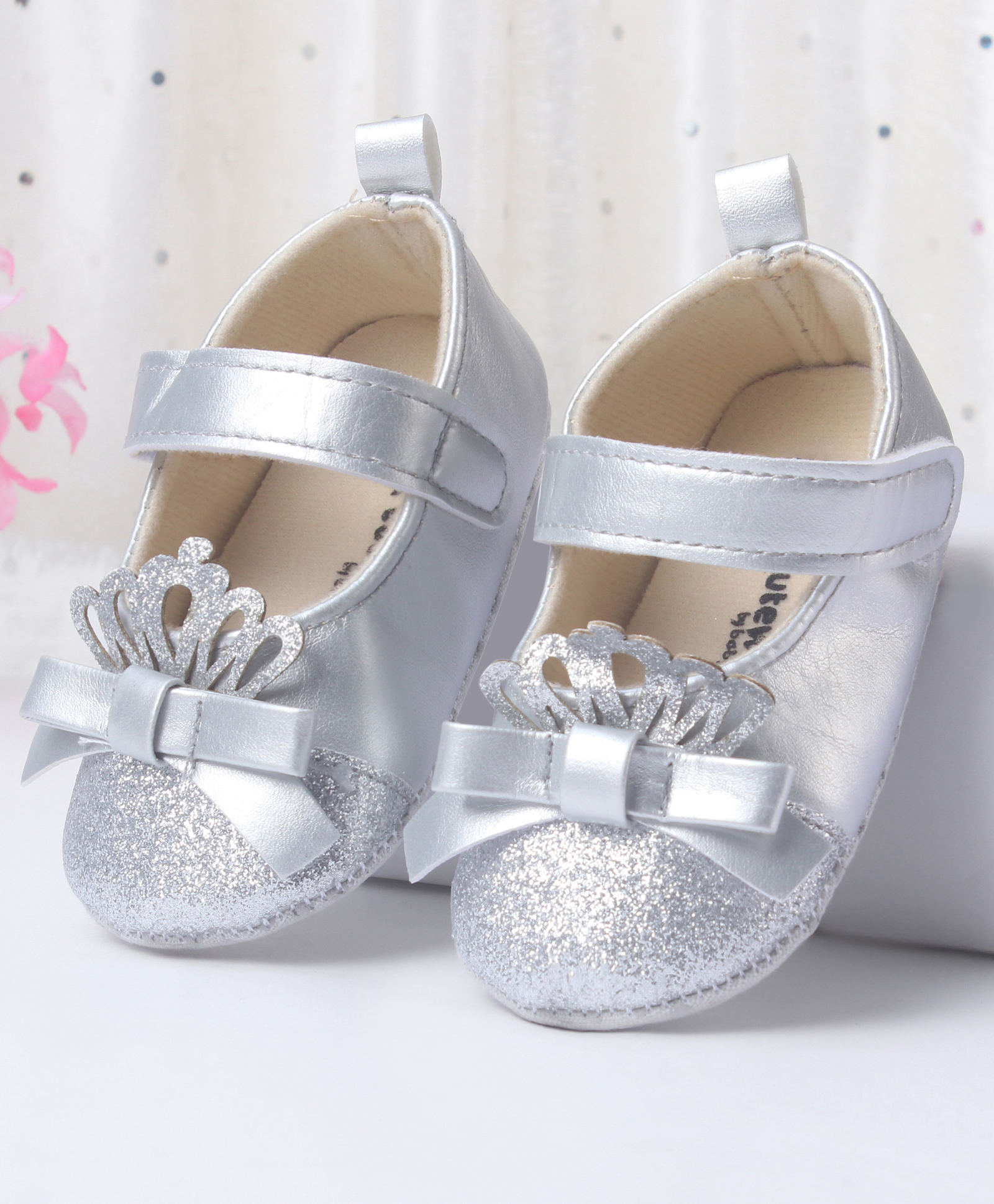 Cute Walk by Babyhug Velcro Closure Booties with Shimmer Floral Applique - Silver-image-5