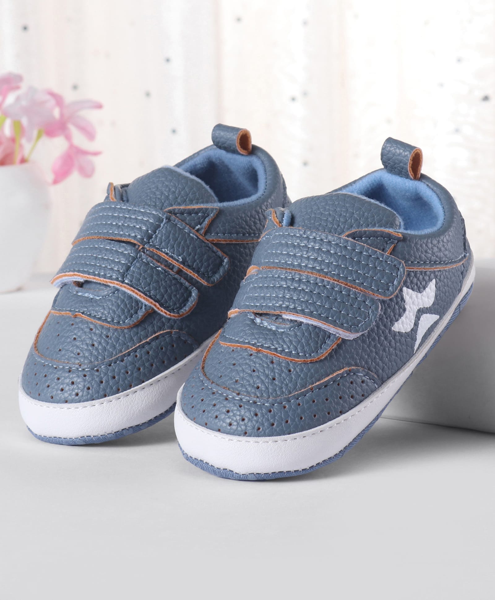 Cute Walk by Babyhug Velcro Closure Booties - Blue-image-22