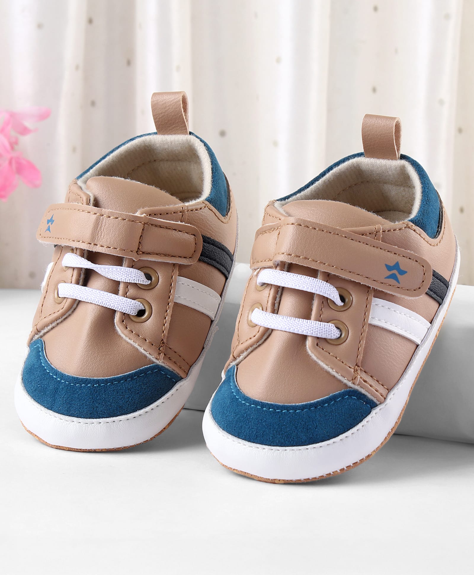 Cute Walk by Babyhug Solid Booties With Velcro Closure - Beige-image-35