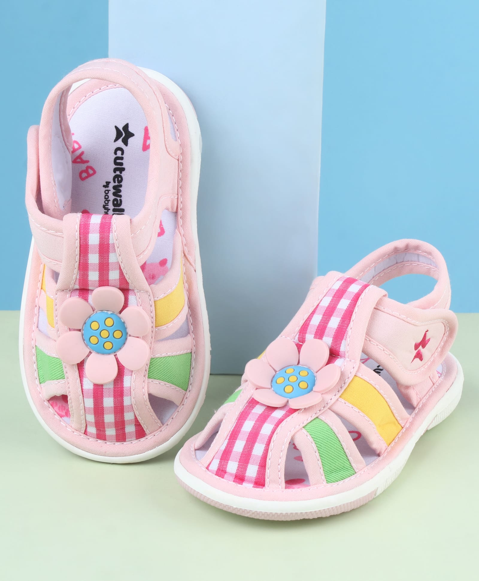 Cute Walk by Babyhug Velcro Closure Sandals with Checks & Floral Applique - Pink-picture-22
